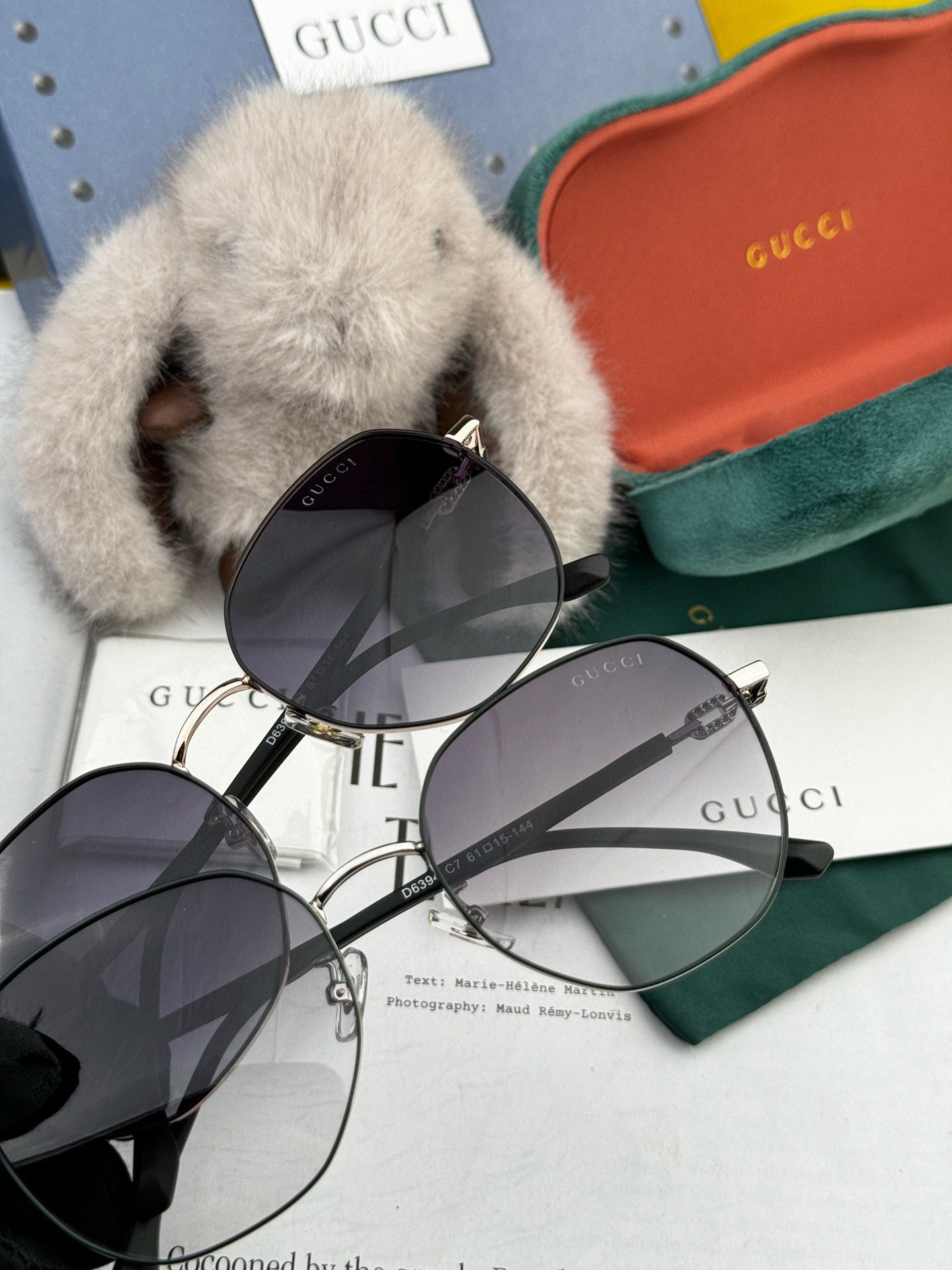   Gucci 。  高品质男女款墨镜   👍 进口宝丽来偏光镜片  。蛤蟆镜 开车钓鱼都可 。百搭显瘦