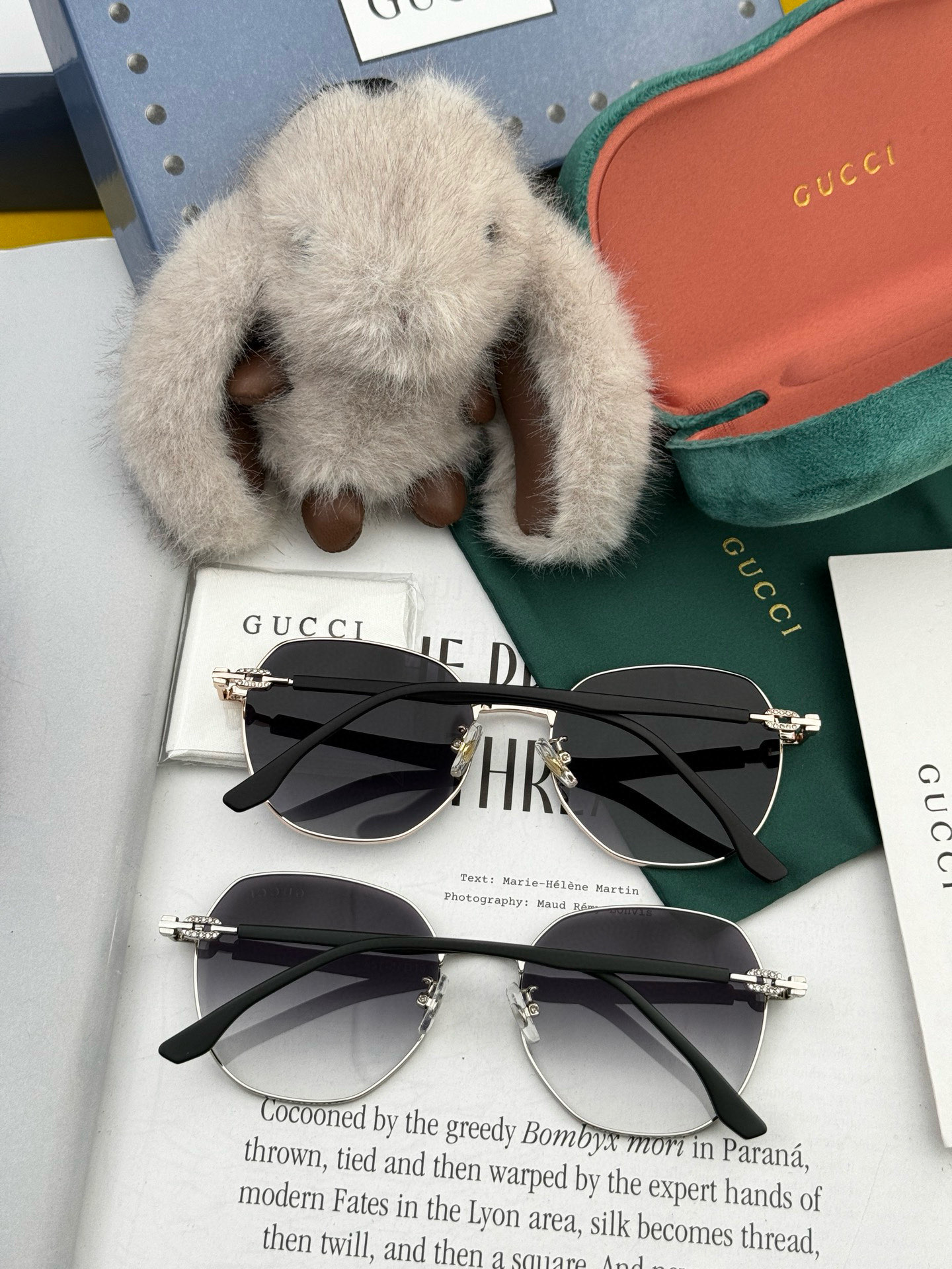   Gucci 。  高品质男女款墨镜   👍 进口宝丽来偏光镜片  。蛤蟆镜 开车钓鱼都可 。百搭显瘦