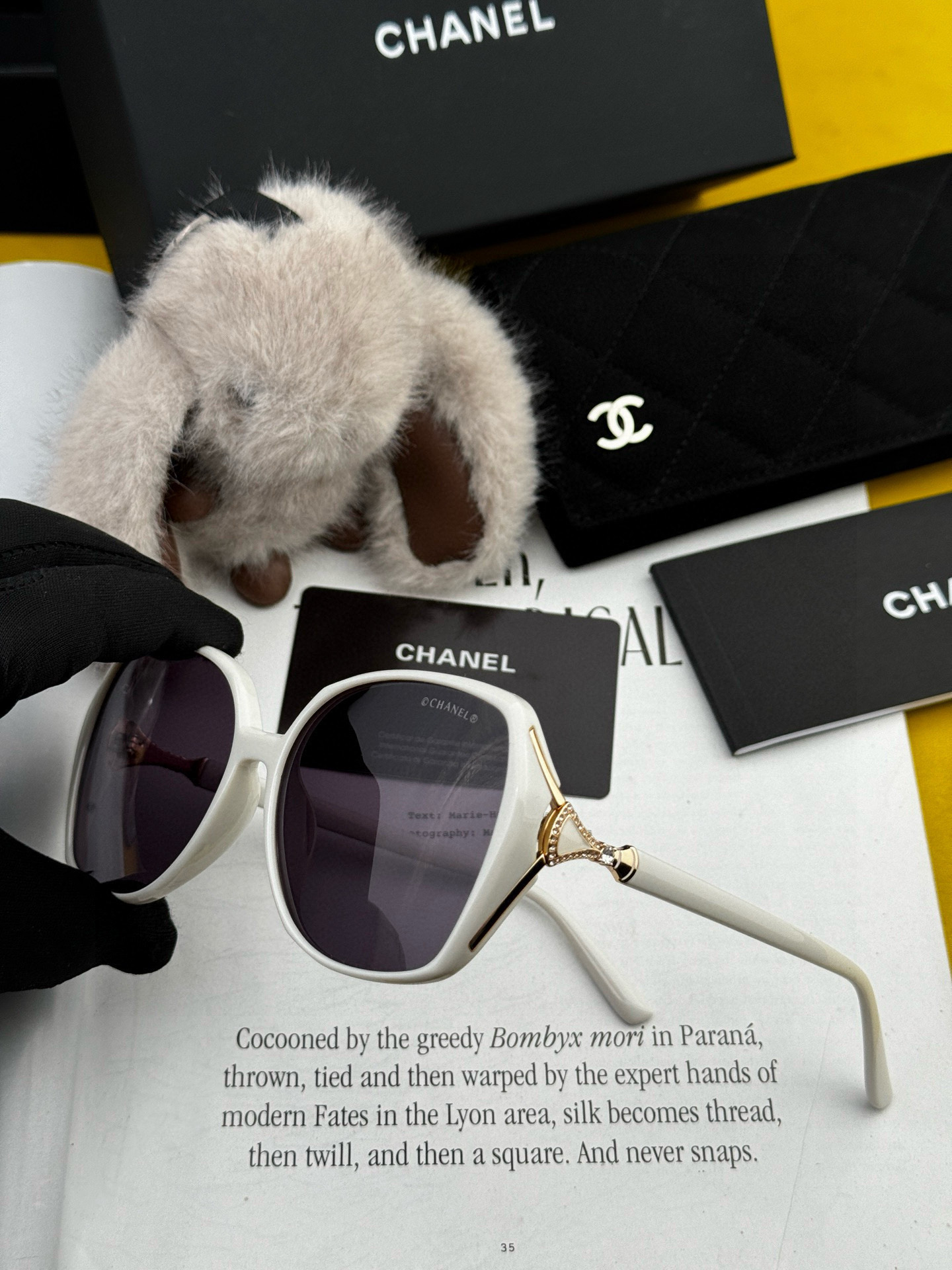   【CHANEL】香奈儿 2025新款潮流爆款 时尚方框太阳镜 佩戴舒适 网红潮款墨镜  女士高清加厚