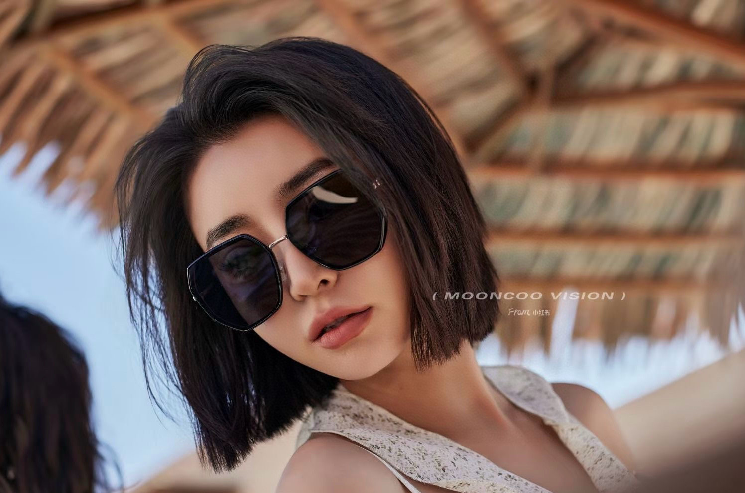   【DIOR】2025新款潮流爆款 时尚方框太阳镜 佩戴舒适 网红潮款墨镜  女士高清加厚偏光太阳镜🕶