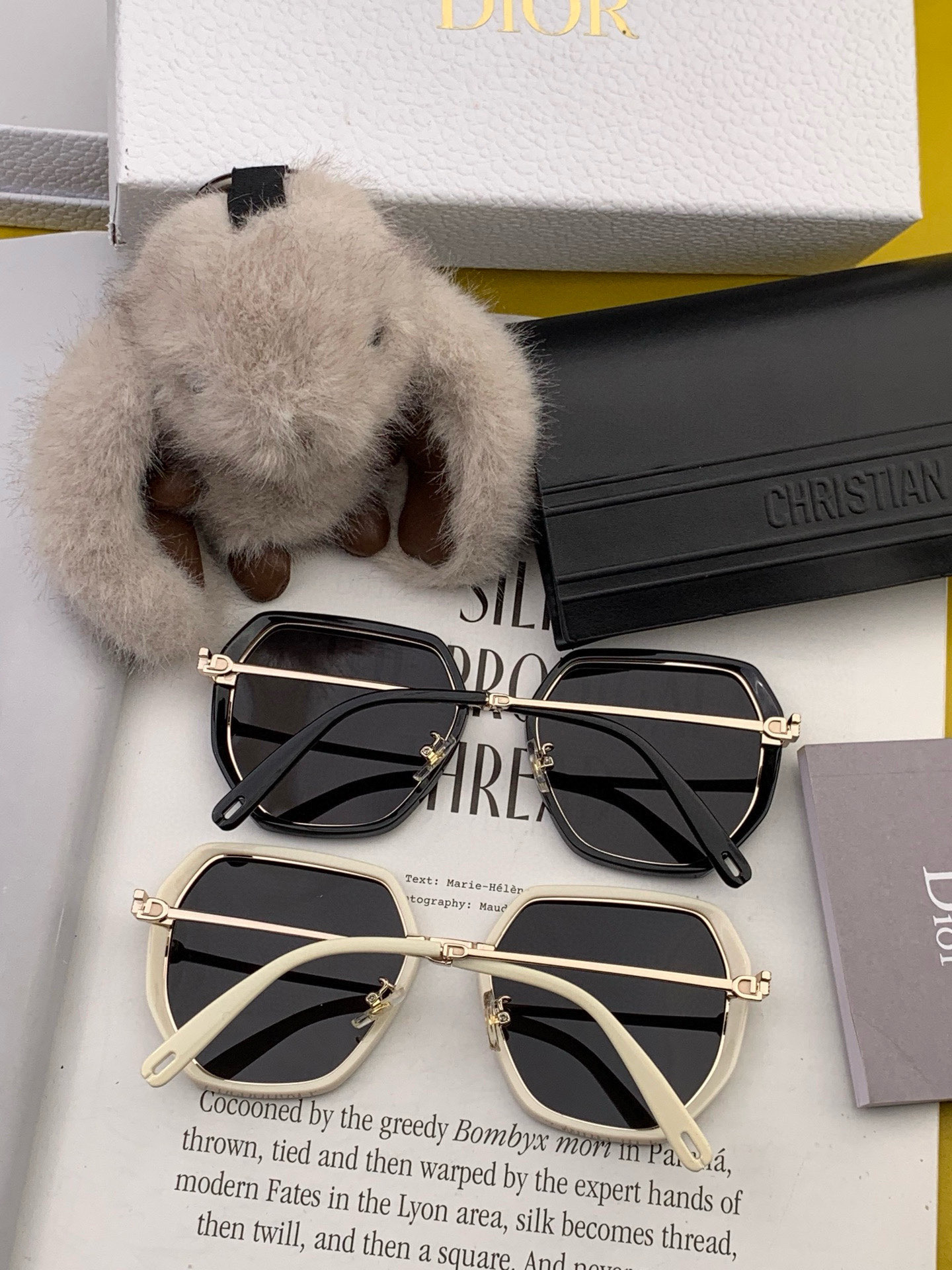   【DIOR】2025新款潮流爆款 时尚方框太阳镜 佩戴舒适 网红潮款墨镜  女士高清加厚偏光太阳镜🕶