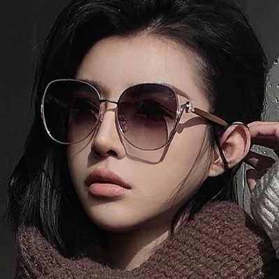   LV 太阳镜潮品官网模特同款 玫瑰玫瑰四叶草🍀精致个性设计简约时尚 高品质值得拥有绝对潮爆整个夏季 