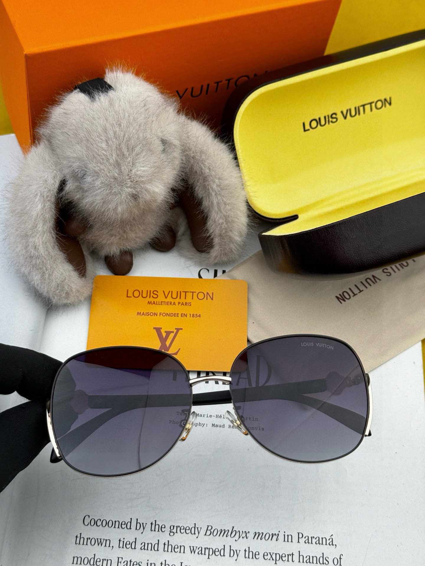  LV 太阳镜潮品官网模特同款 玫瑰玫瑰四叶草🍀精致个性设计简约时尚 高品质值得拥有绝对潮爆整个夏季 