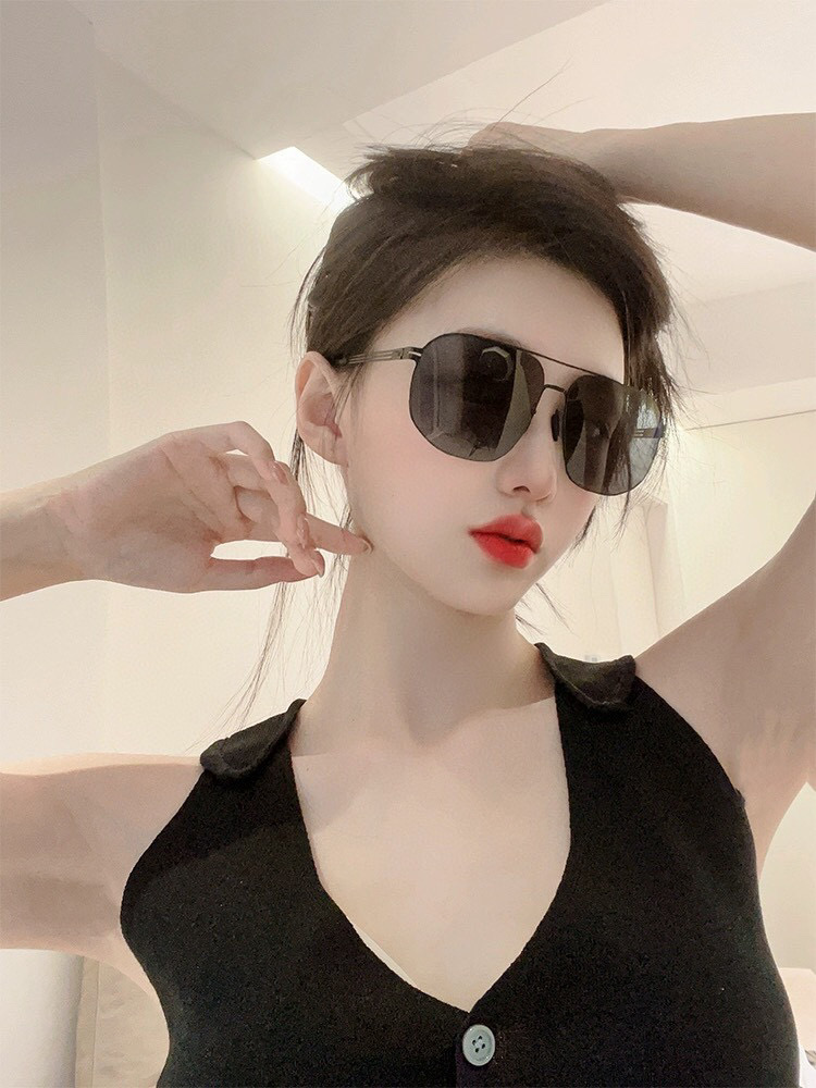 ♦️GUCCI 2025新款男女情侣款太阳镜多边形墨镜iP电镀永不褪色 超轻超有弹性整幅眼镜无螺丝重要的
