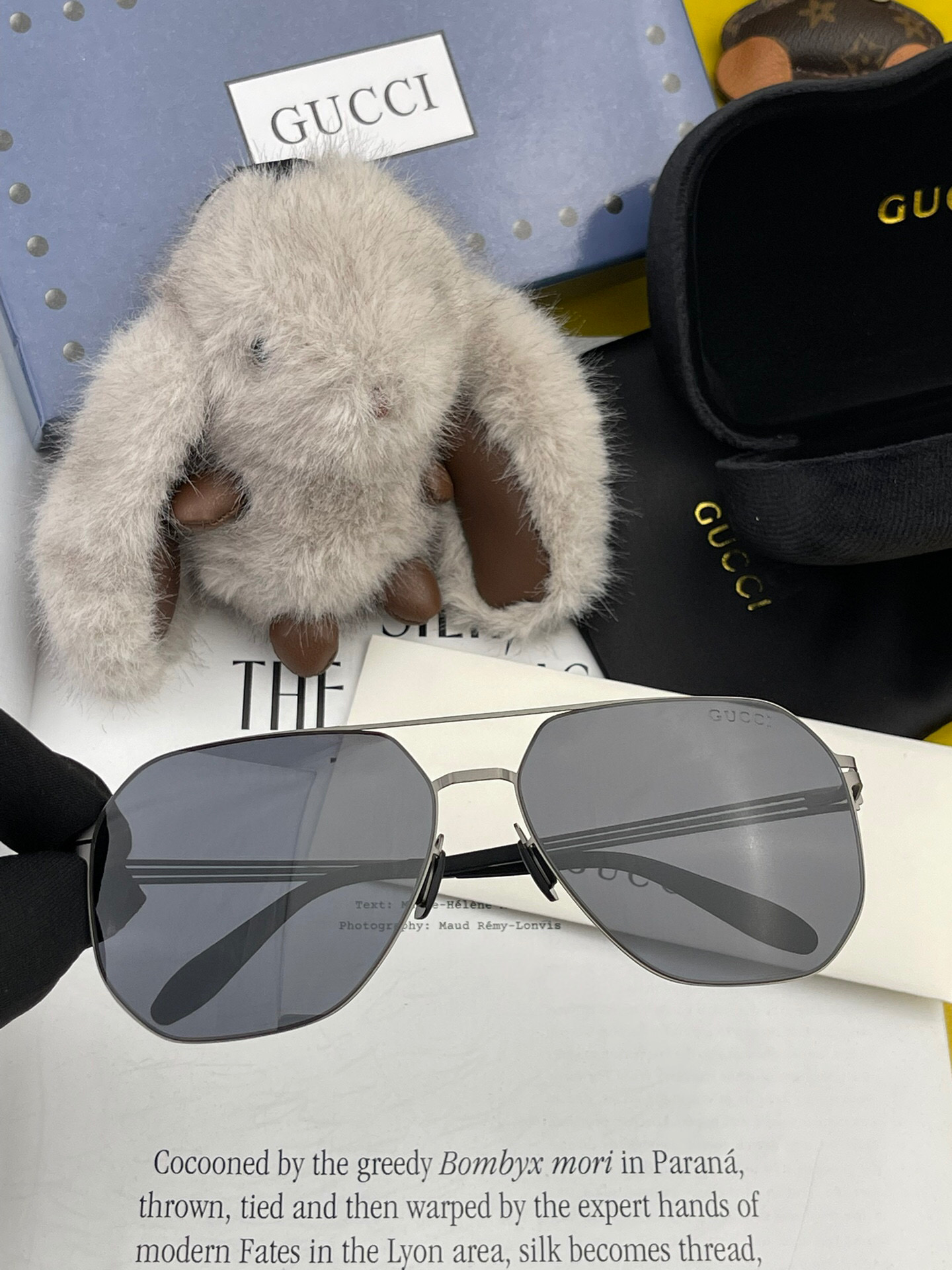 ♦️GUCCI 2025新款男女情侣款太阳镜多边形墨镜iP电镀永不褪色 超轻超有弹性整幅眼镜无螺丝重要的