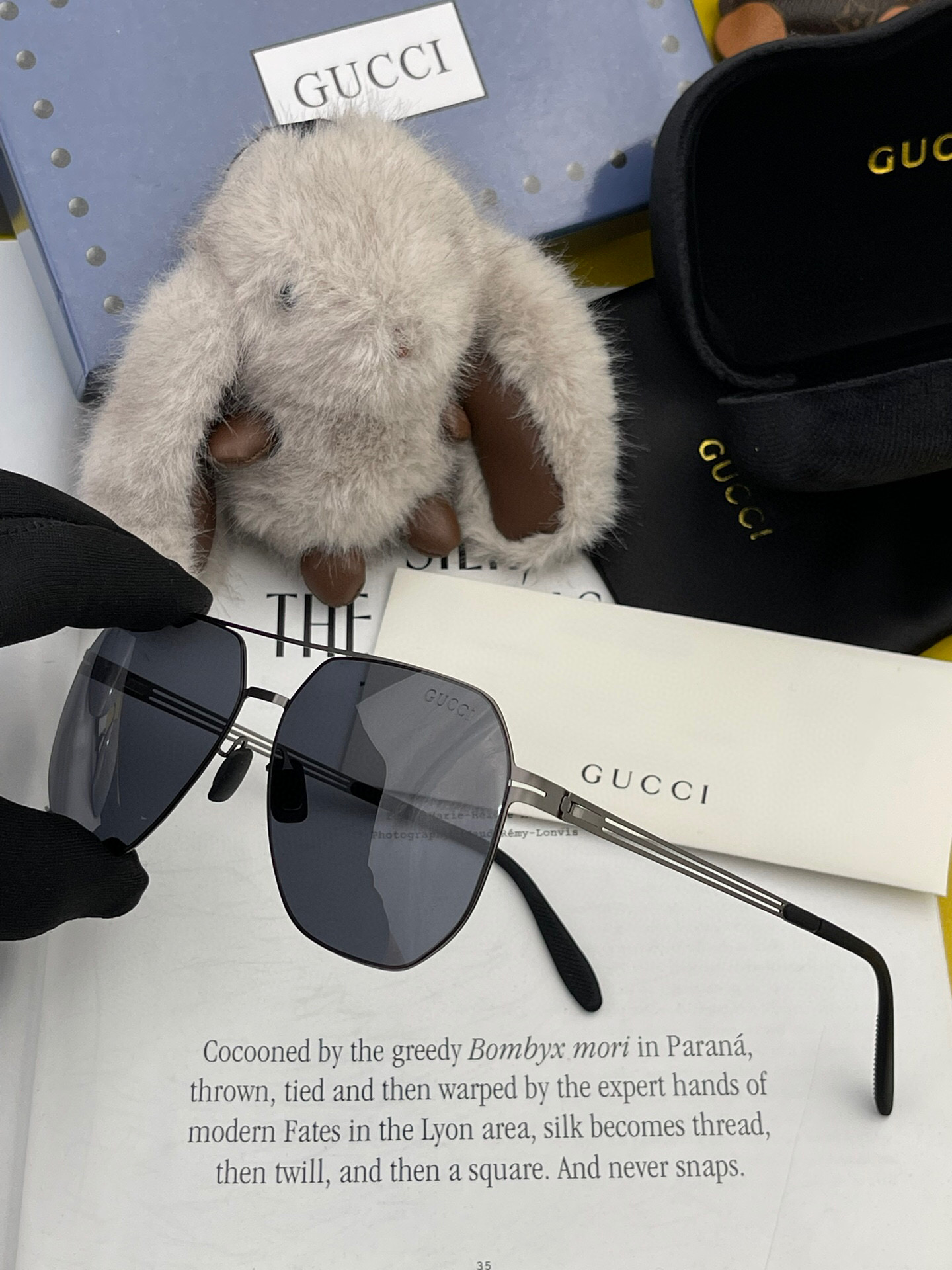 ♦️GUCCI 2025新款男女情侣款太阳镜多边形墨镜iP电镀永不褪色 超轻超有弹性整幅眼镜无螺丝重要的