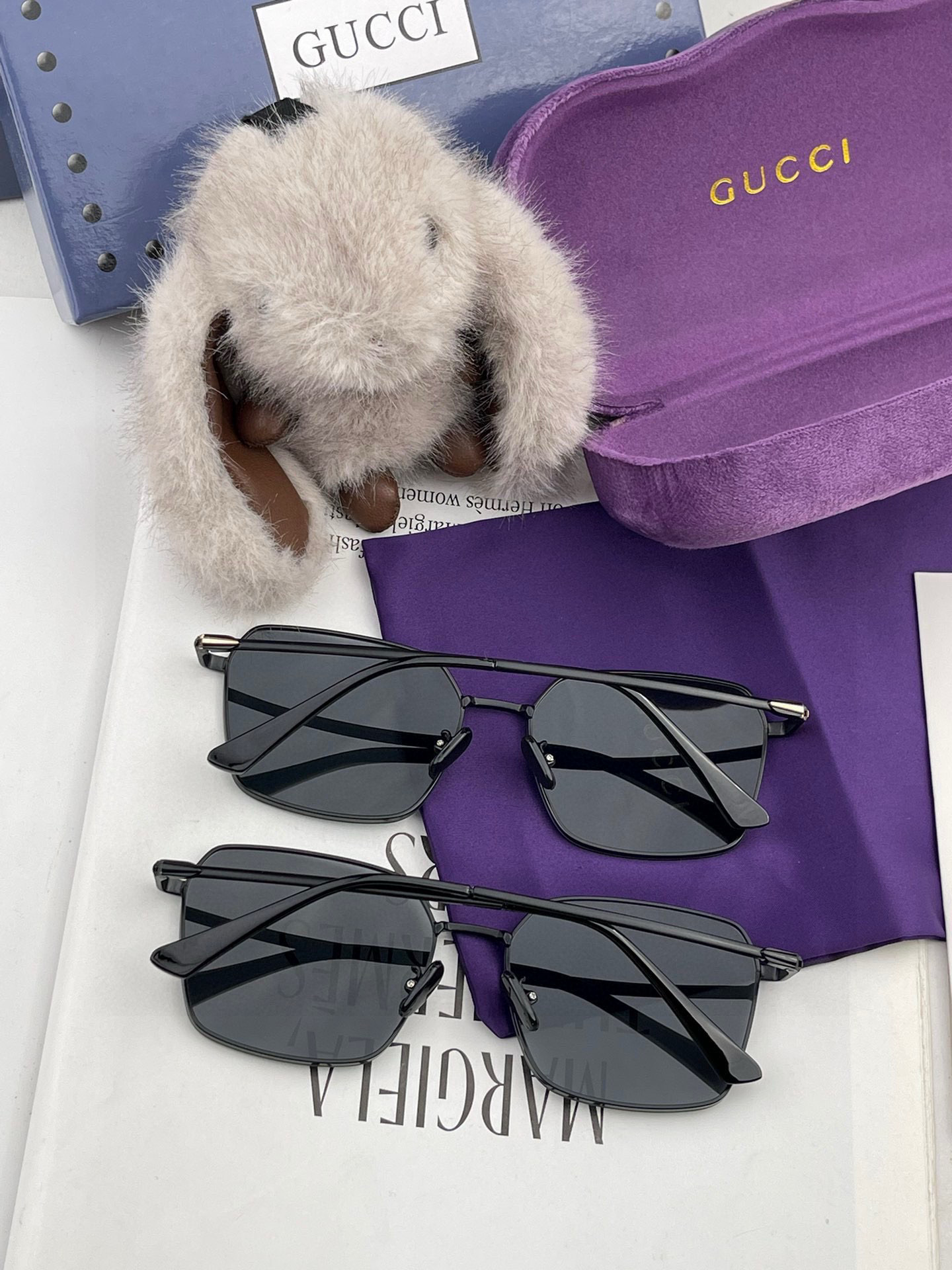        GUCCI 男款炫彩飞行员偏光太阳镜 ❤️材质：高清尼龙加厚卡槽高清偏光镜片 🌹无边框镜架