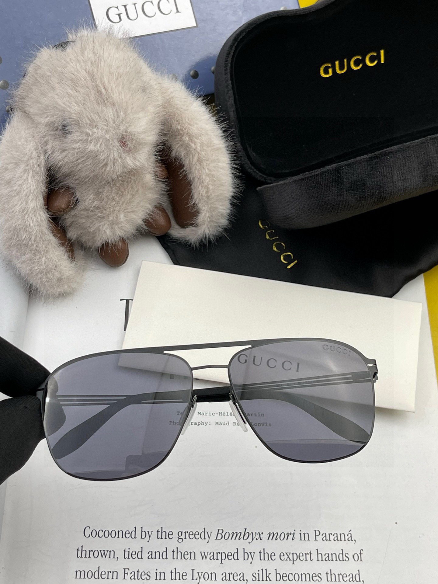 ♦️ GUCCI 2025新款男女情侣款太阳镜iP电镀永不褪色 超轻超有弹性整幅眼镜无螺丝重要的是压不坏