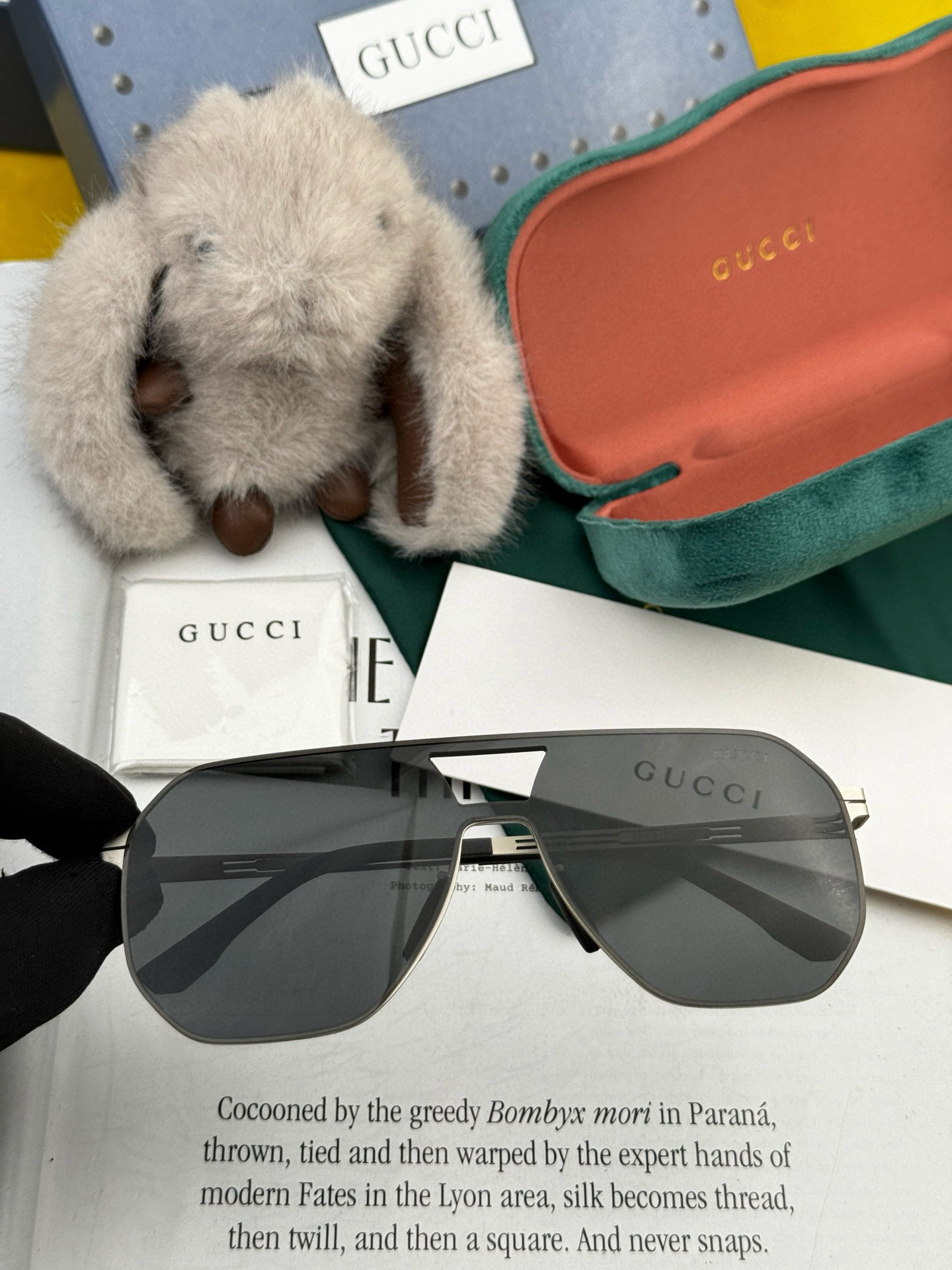 ♦️ GUCCI 2025新款男女情侣款太阳镜多边形墨镜iP电镀永不褪色 超轻超有弹性整幅眼镜无螺丝重要