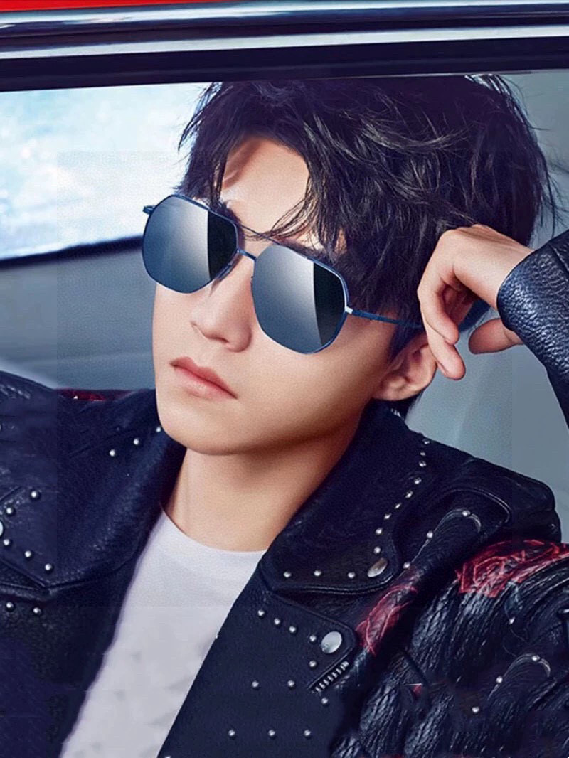        GUCCI 男款炫彩飞行员偏光太阳镜 ❤️材质：高清尼龙加厚卡槽高清偏光镜片 🌹无边框镜架