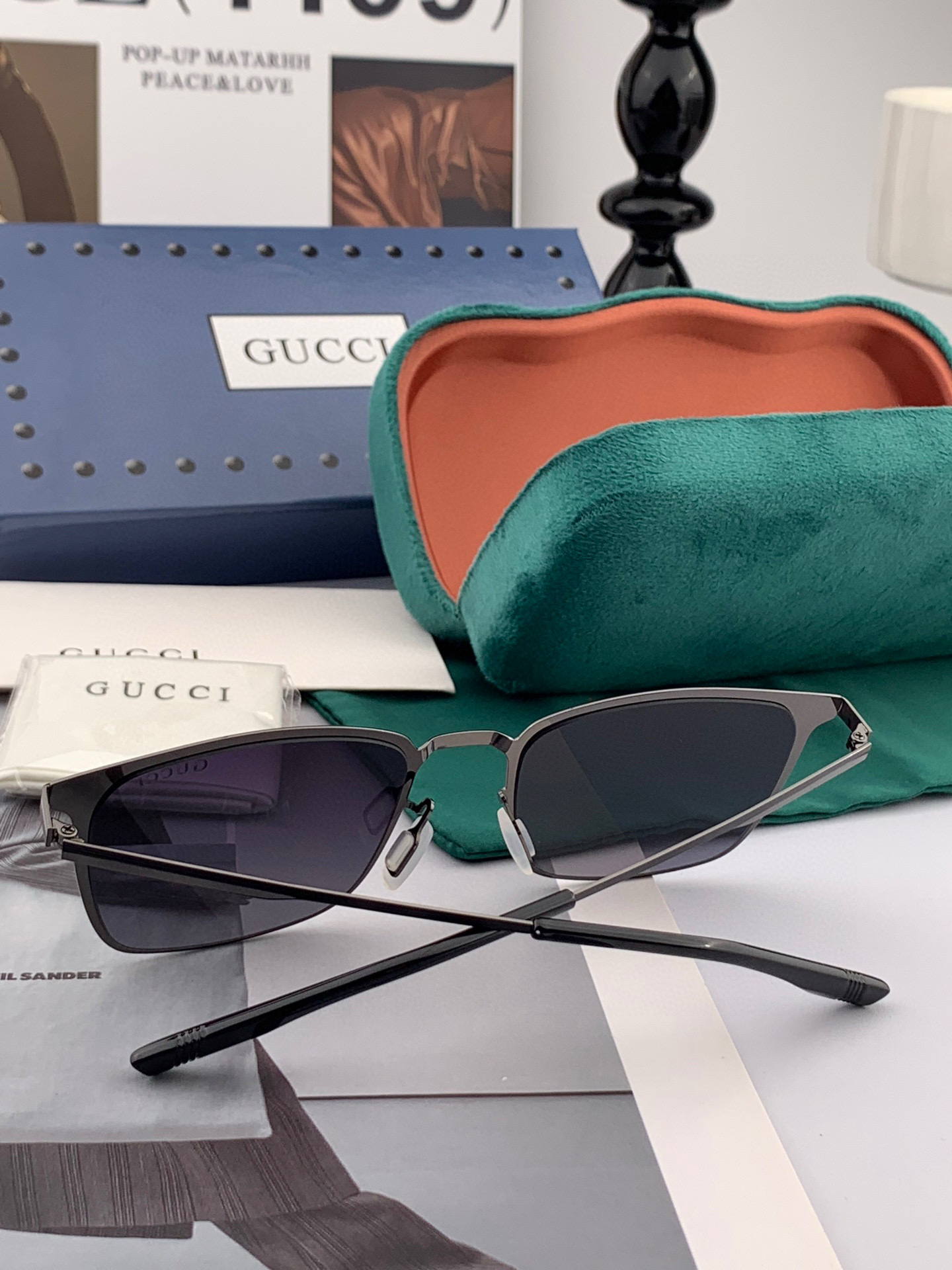      GUCCI-2025新款男情女侣款太阳iP电镀不永褪色 卖点：超轻有超弹性整幅眼镜无丝螺重要的