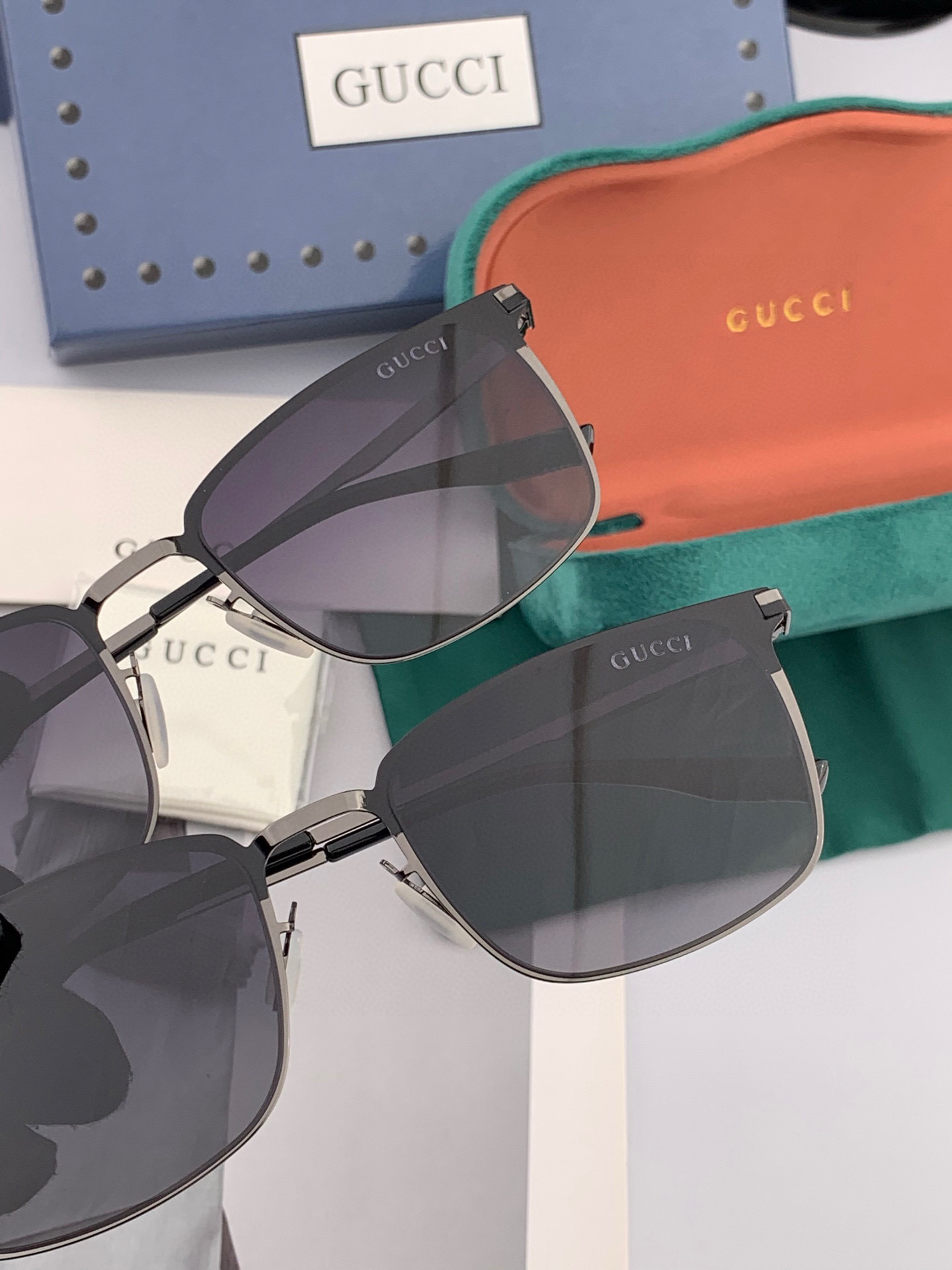      GUCCI-2025新款男情女侣款太阳iP电镀不永褪色 卖点：超轻有超弹性整幅眼镜无丝螺重要的