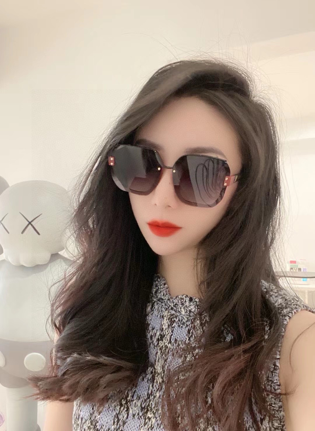    【TR偏光系列】
 Gucci联名系列限量版经典的方框设计，不挑脸型，无论搭配大衣还是连衣裙都非常