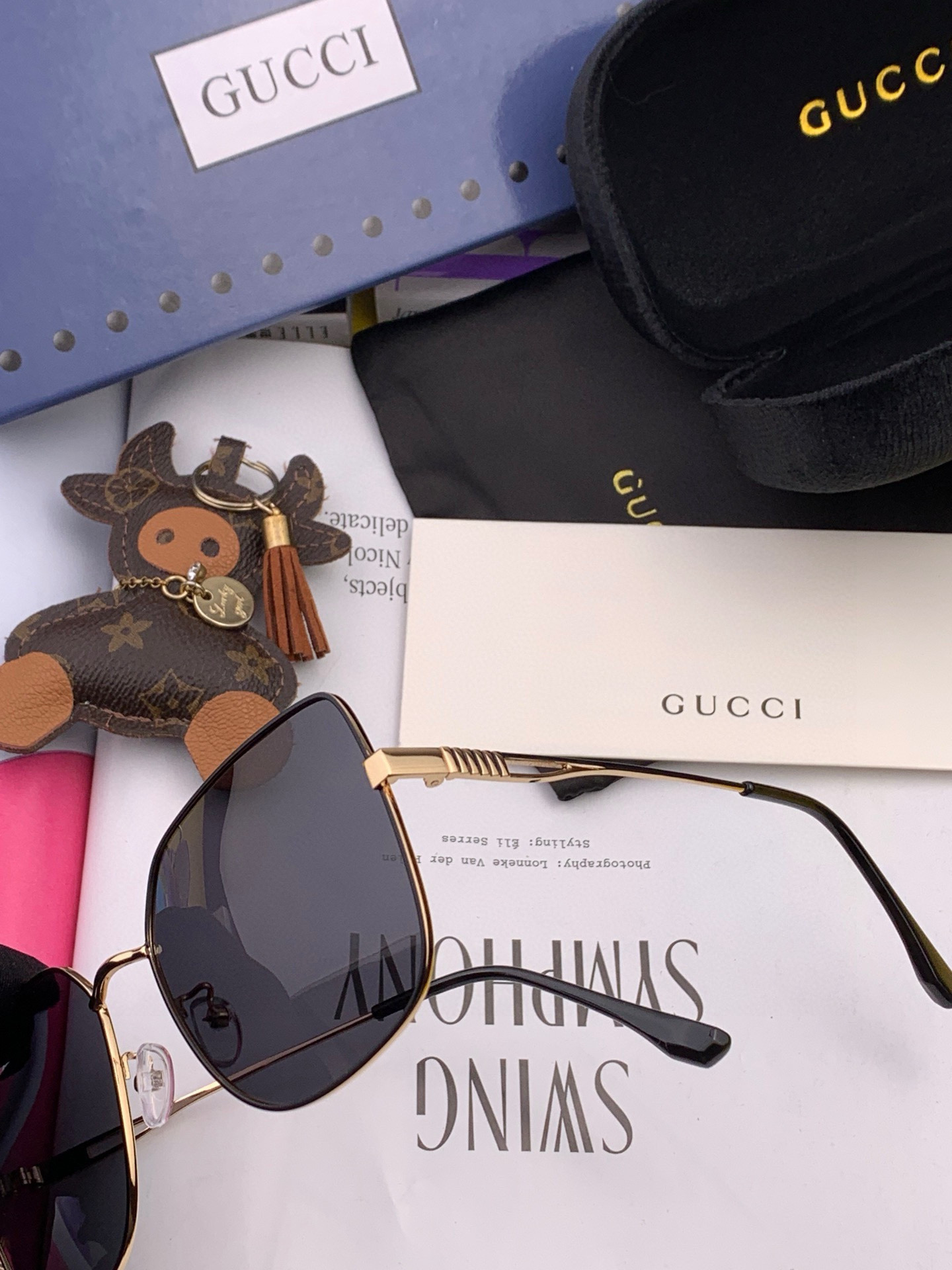   🔺 Gucci 🔻2025官方新款 众多明星同款色‼️‼️新款大框偏光墨镜 🌈🌈宝丽来超清加厚太阳镜