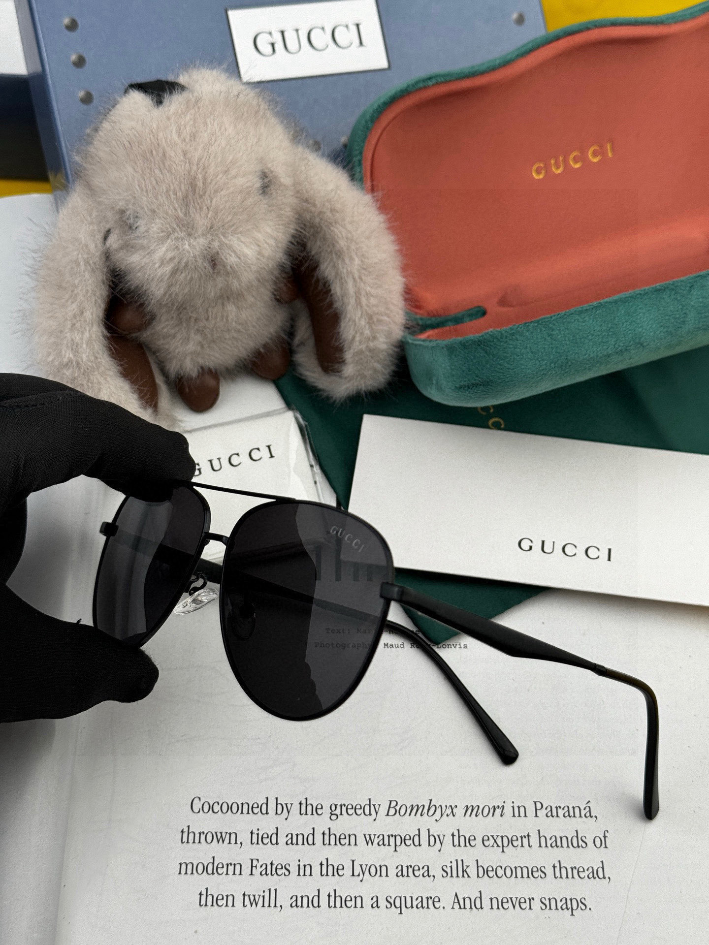   Gucci 。  高品质男女款墨镜   👍 进口宝丽来偏光镜片  。蛤蟆镜 开车钓鱼都可 。百搭显瘦