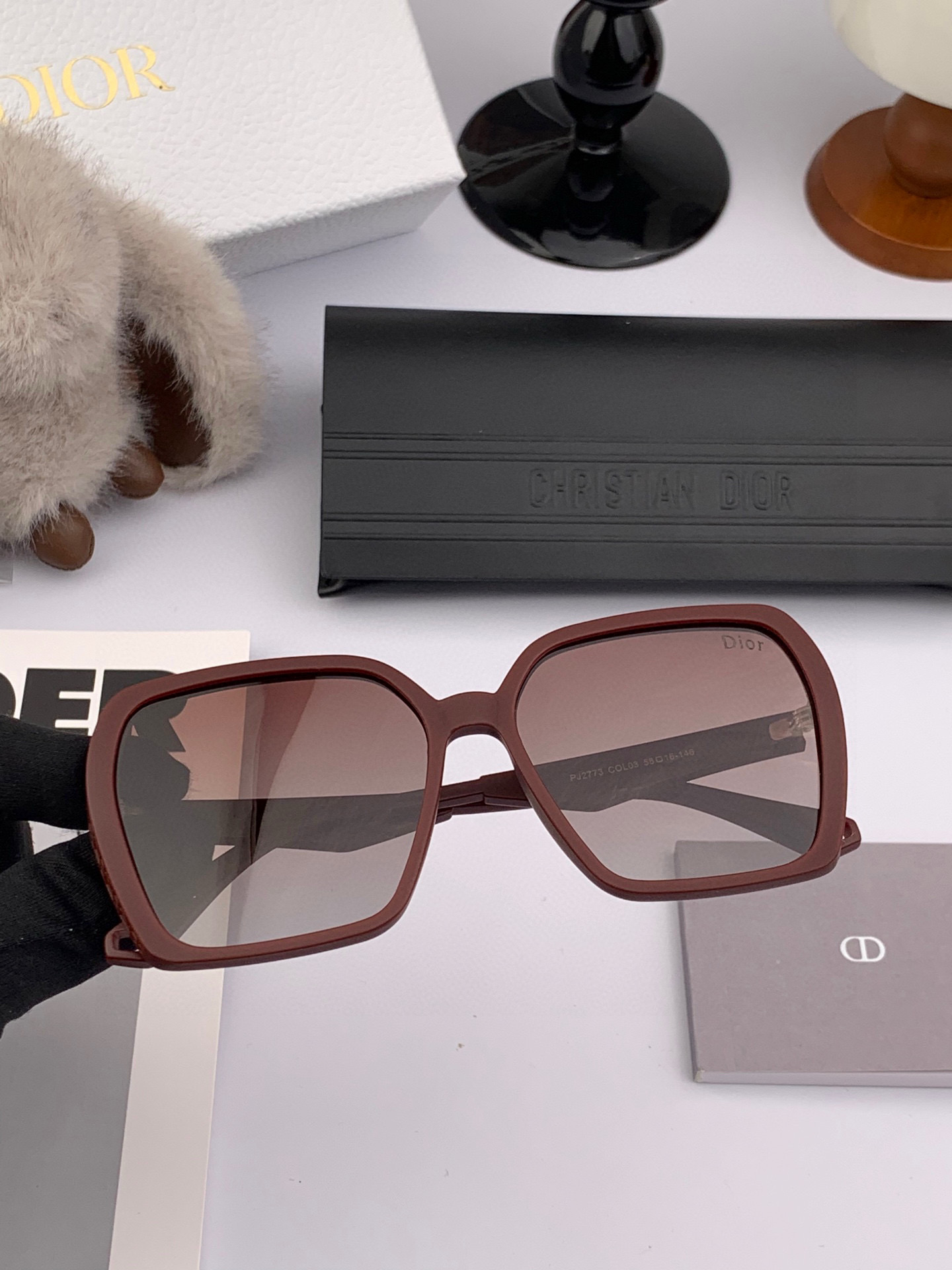 🔺 【DIOR-迪奥】2025开春新款 潮流爆款 时尚方框偏光太阳镜 高品质 佩戴舒适 网红潮款墨镜 型