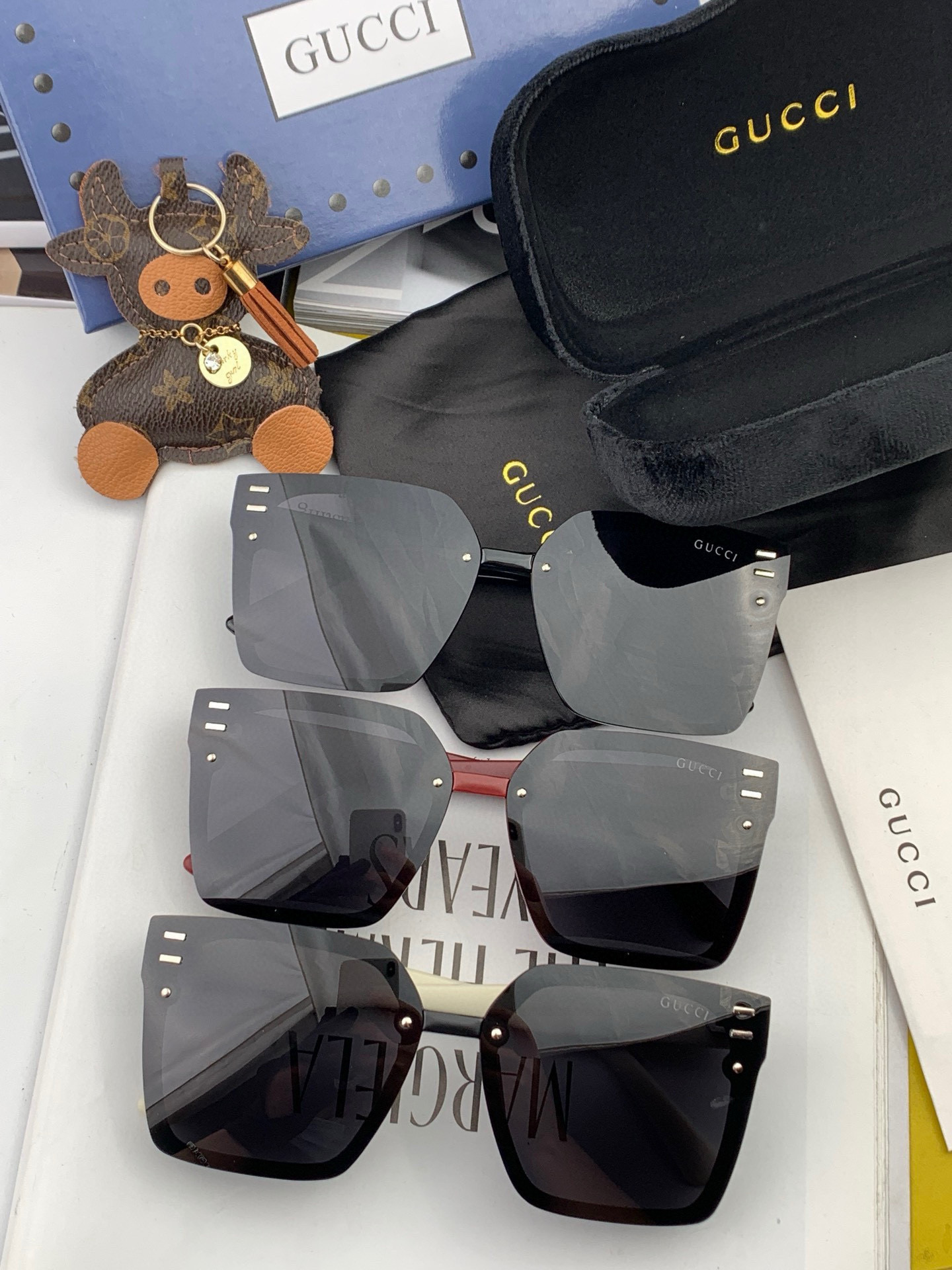   GUCCI 2025开春新款 最新款方框太阳镜 各路网红纷纷带起气场满分‼️ 俏皮甜美.上脸效果更佳