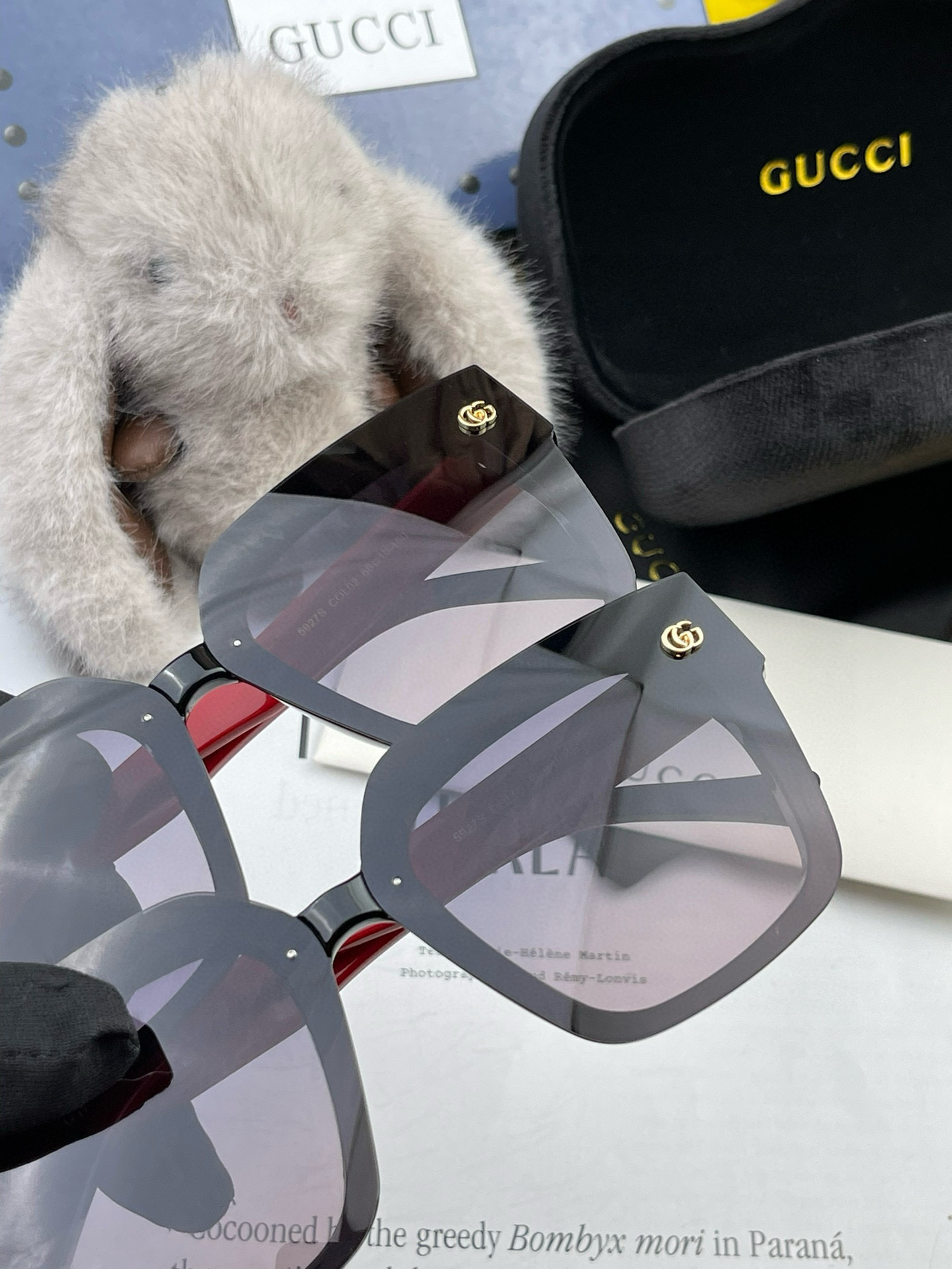    【TR偏光系列】Gucci   经典的方框设计，不挑脸型，无论搭配大衣还是连衣裙都非常显气质偏光镜
