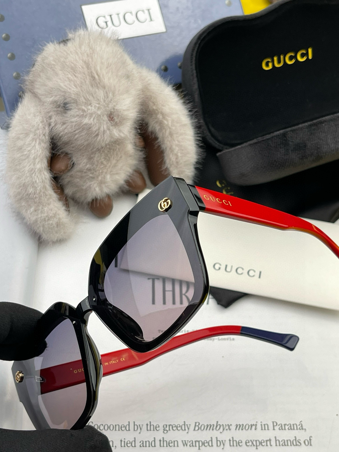    【TR偏光系列】Gucci   经典的方框设计，不挑脸型，无论搭配大衣还是连衣裙都非常显气质偏光镜