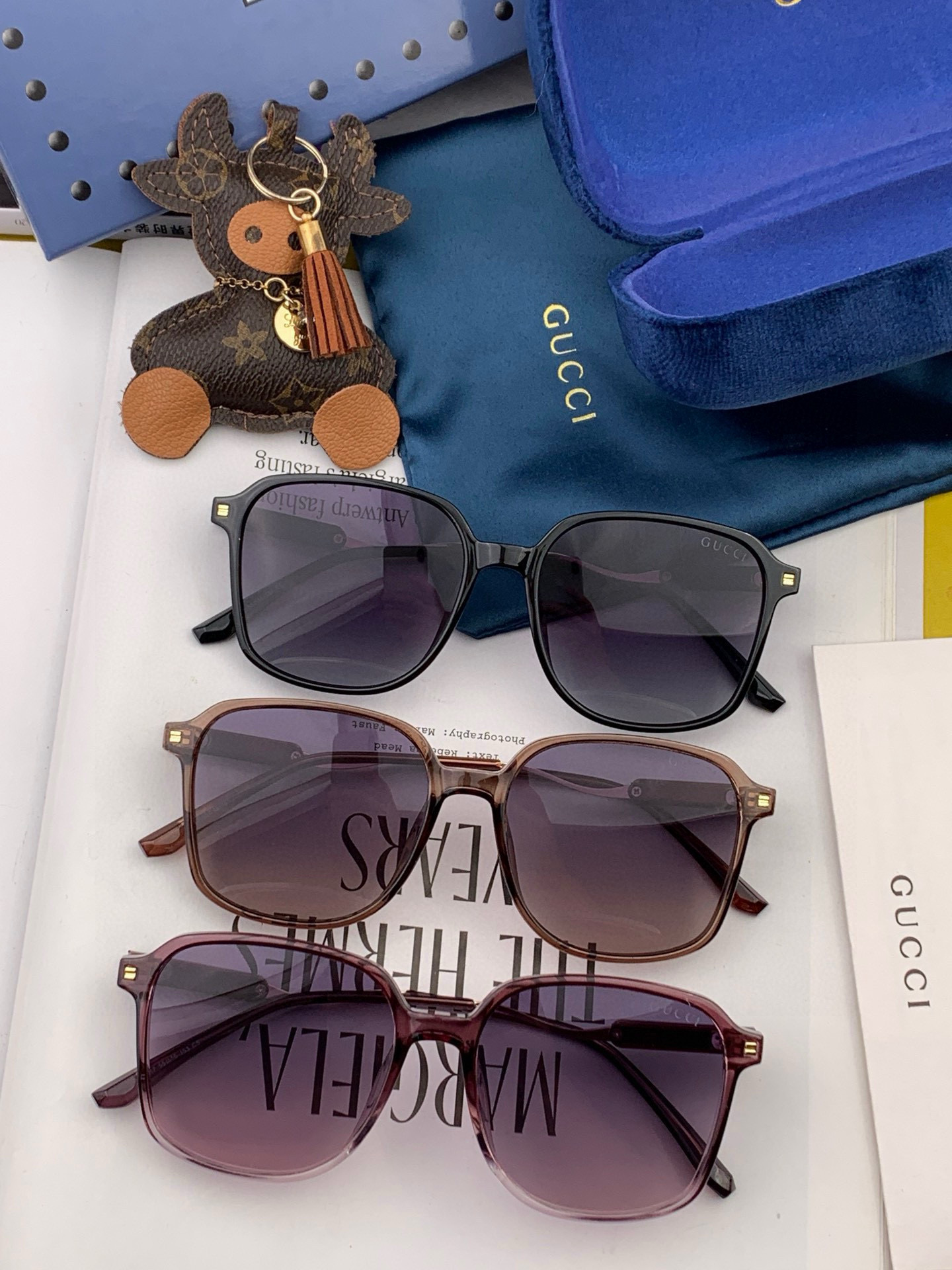   GUCCI 2025开春新款太阳镜 各路网红纷纷带起气场满分‼️ 俏皮甜美.上脸效果更佳.金属质感超