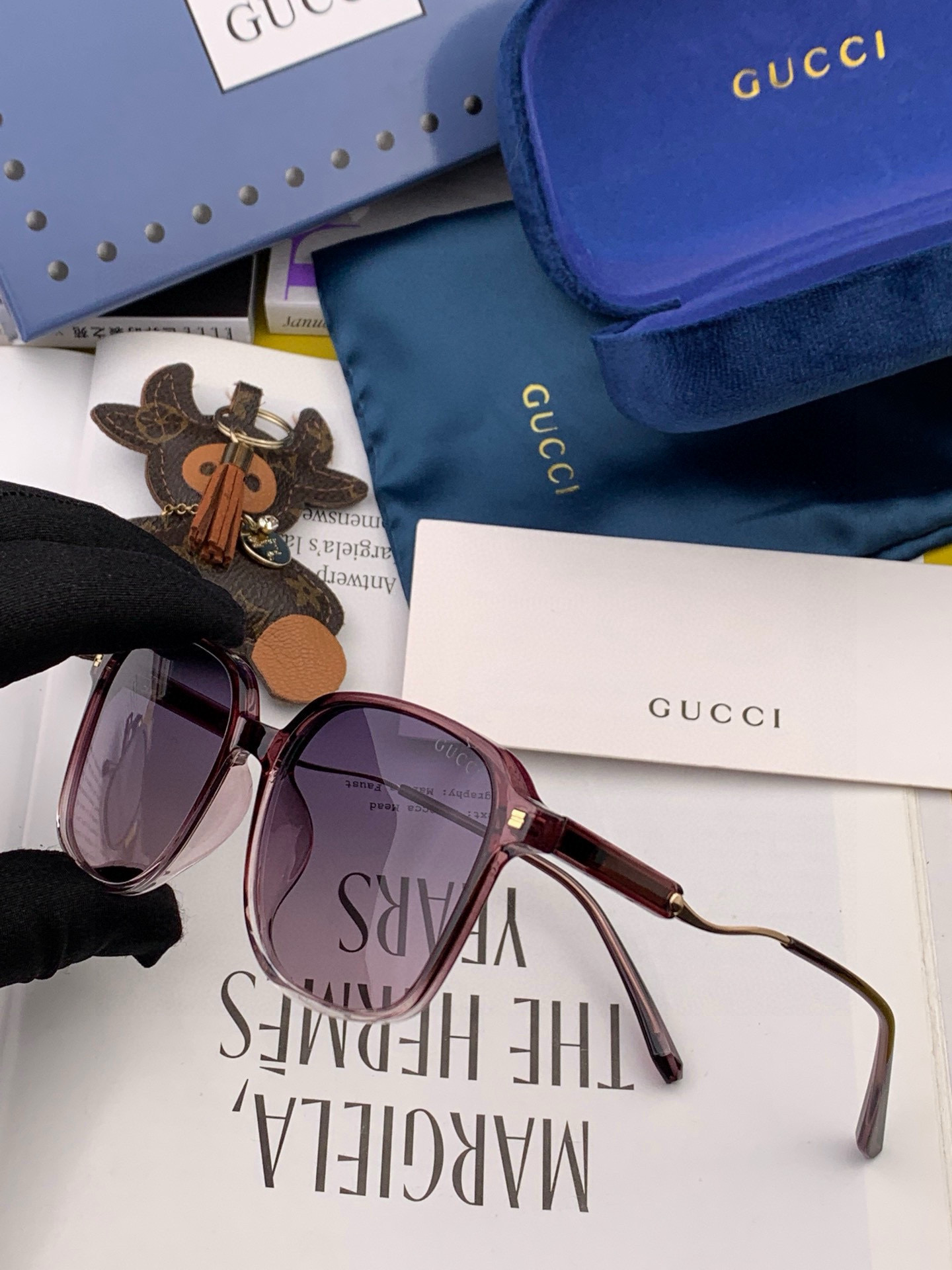   GUCCI 2025开春新款太阳镜 各路网红纷纷带起气场满分‼️ 俏皮甜美.上脸效果更佳.金属质感超