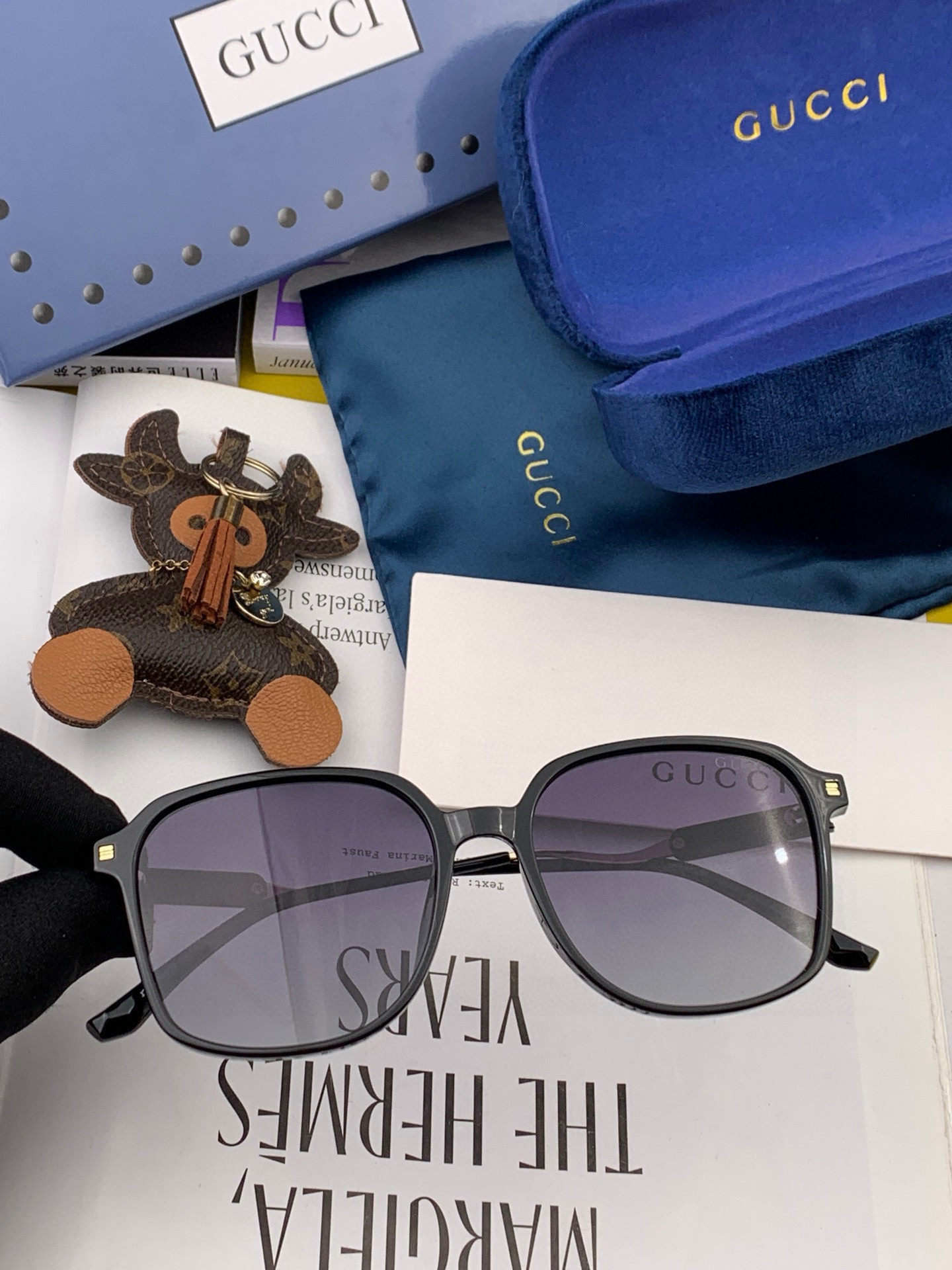   GUCCI 2025开春新款太阳镜 各路网红纷纷带起气场满分‼️ 俏皮甜美.上脸效果更佳.金属质感超