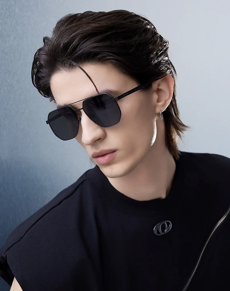 NO:256480,LV men's colorful pilot polarized sunglasses material high-definition nylon thickened card slot high-definition polarized lenses frameless frame model L08903 glasses sunglasses, glasses, louis vuitton19860909LV 男款炫彩飞行员偏光太阳镜 材质高清尼龙加厚卡槽高清偏光镜片 无边框镜架颜型号L08903眼镜墨镜太阳镜,眼镜,louis vuitton,glasses
