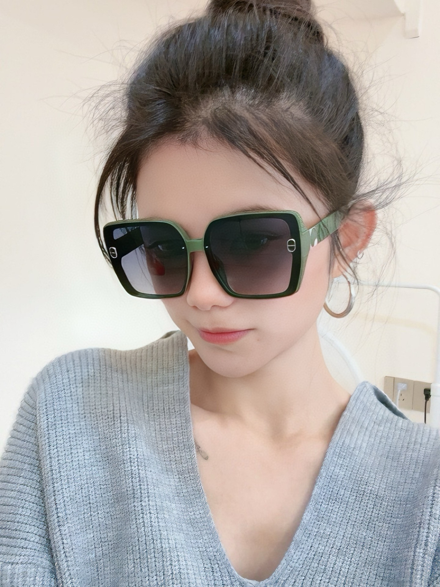 NO:256752,【DIOR-Dio】2025 new spring model trendy fashion square polarized sunglasses high quality comfortable to wear Internet celebrity trendy sunglasses Model D9295 glasses sunglasses, glasses, dior, dior19860909【DIOR-迪奥】2025开春新款 潮流爆款 时尚方框偏光太阳镜 高品质 佩戴舒适 网红潮款墨镜 型号D9295眼镜墨镜太阳镜,眼镜,dior,dior,glasses