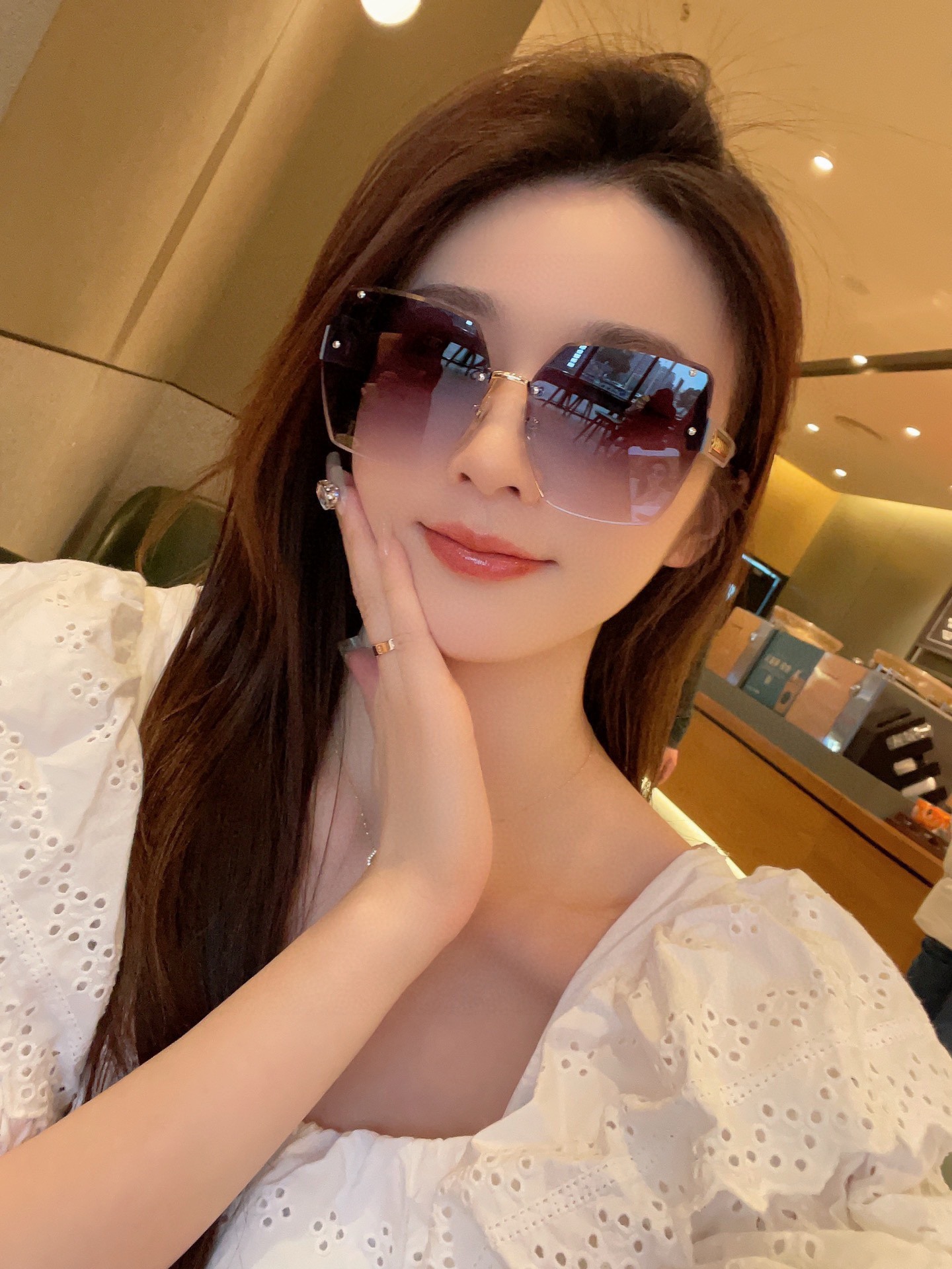 NO:256768,【TR polarization series】lv large frame sunglasses sunglasses classic square frame design, not picky about face shape, it shows temperament, whether paired with a coat or a dress, polarized lenses prevent UV rays. Model L9615 glasses sunglasses, glasses, louis vuitton, skirts19860909【TR偏光系列】lv大框太阳镜墨镜经典的方框设计,不挑脸型,无论搭配大衣还是连衣裙都非常显气质偏光镜片预防紫外线 型号L9615眼镜墨镜太阳镜,眼镜,louis vuitton,skirts,glasses