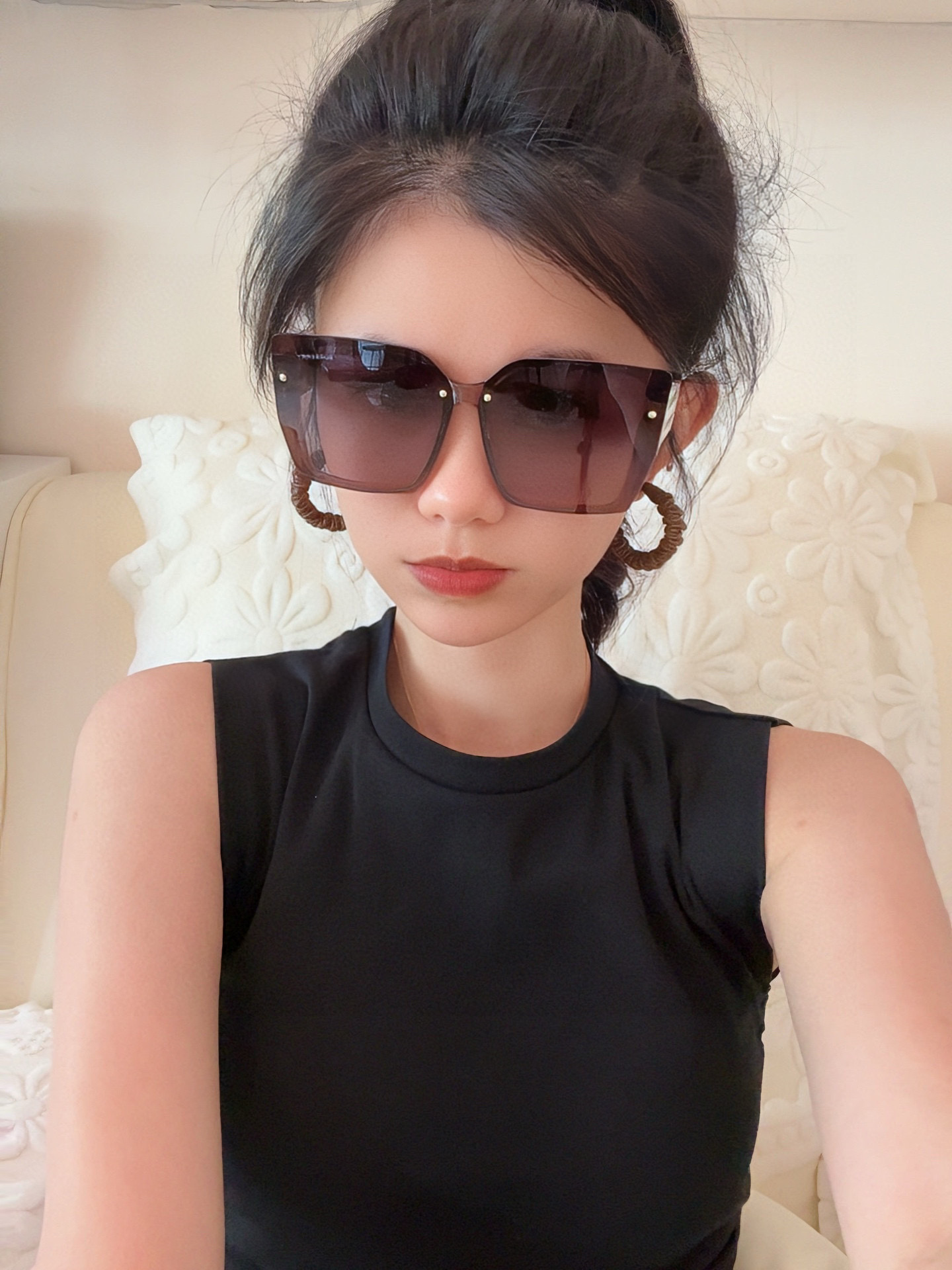 NO:256770,[Polarized series sunglasses] Original shipment Burberry Internet celebrity super popular classic luxury global style [Strong] [Cool] [Kiss] Fashion square frame sunglasses [Queen] Extraordinary temperament Classic large frame style sunglasses [Basketball] Top quality Luxury logo Genuine board quality Model B0122 glasses sunglasses sunglasses, glasses, burberry19860909【偏光系列太阳镜】原版出货 巴宝莉网红超爆款经典奢华全球风[强][酷][亲亲] 时尚方框太阳镜[得意] 气质非凡 经典大框款式太阳眼镜[篮球] 顶级品质 奢华logo 正版板材质量 型号B0122眼镜墨镜太阳镜,眼镜,burberry,glasses