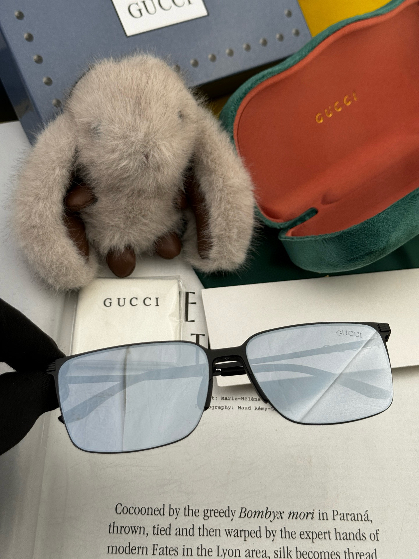         GUCCI 男款炫彩飞行员偏光太阳镜 ❤️材质：高清尼龙加厚卡槽高清偏光镜片 🌹无边框镜