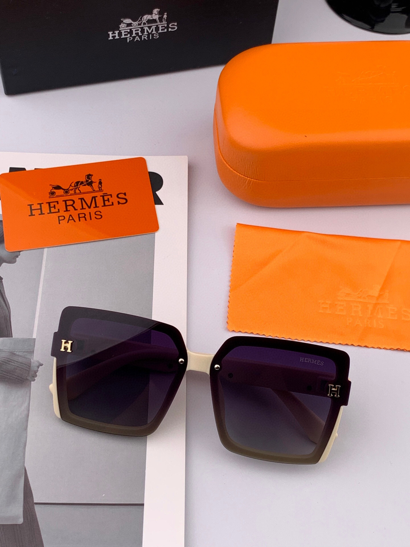   HERMES 爱马仕 2025开春新款🎈原版出货 网红超爆款💙经典奢华全球风强酷亲亲 时尚方框太阳镜