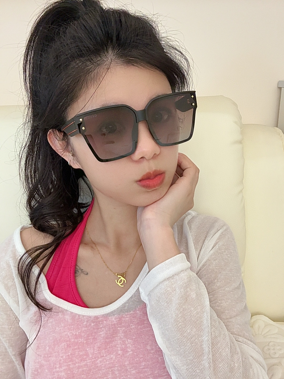  GUCCI 2025开春新款 最新款方框太阳镜 各路网红纷纷带起气场满分‼️ 俏皮甜美.上脸效果更佳
