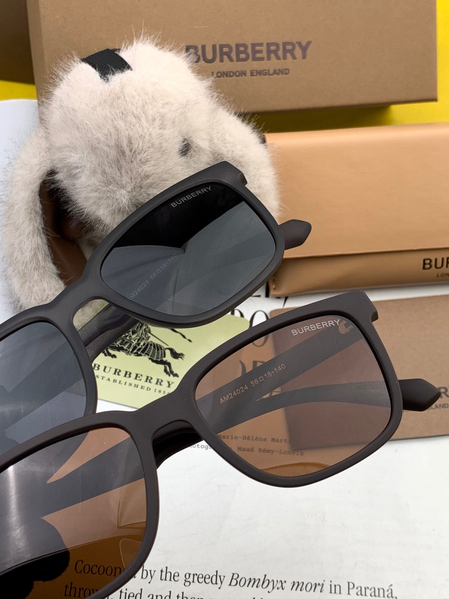   BURBERRY 巴宝莉 男士太阳眼镜 🕶🕶正版蛤蟆 太阳镜💋💋👣👣  高品质 不挑脸 火的狠 🍁🍁