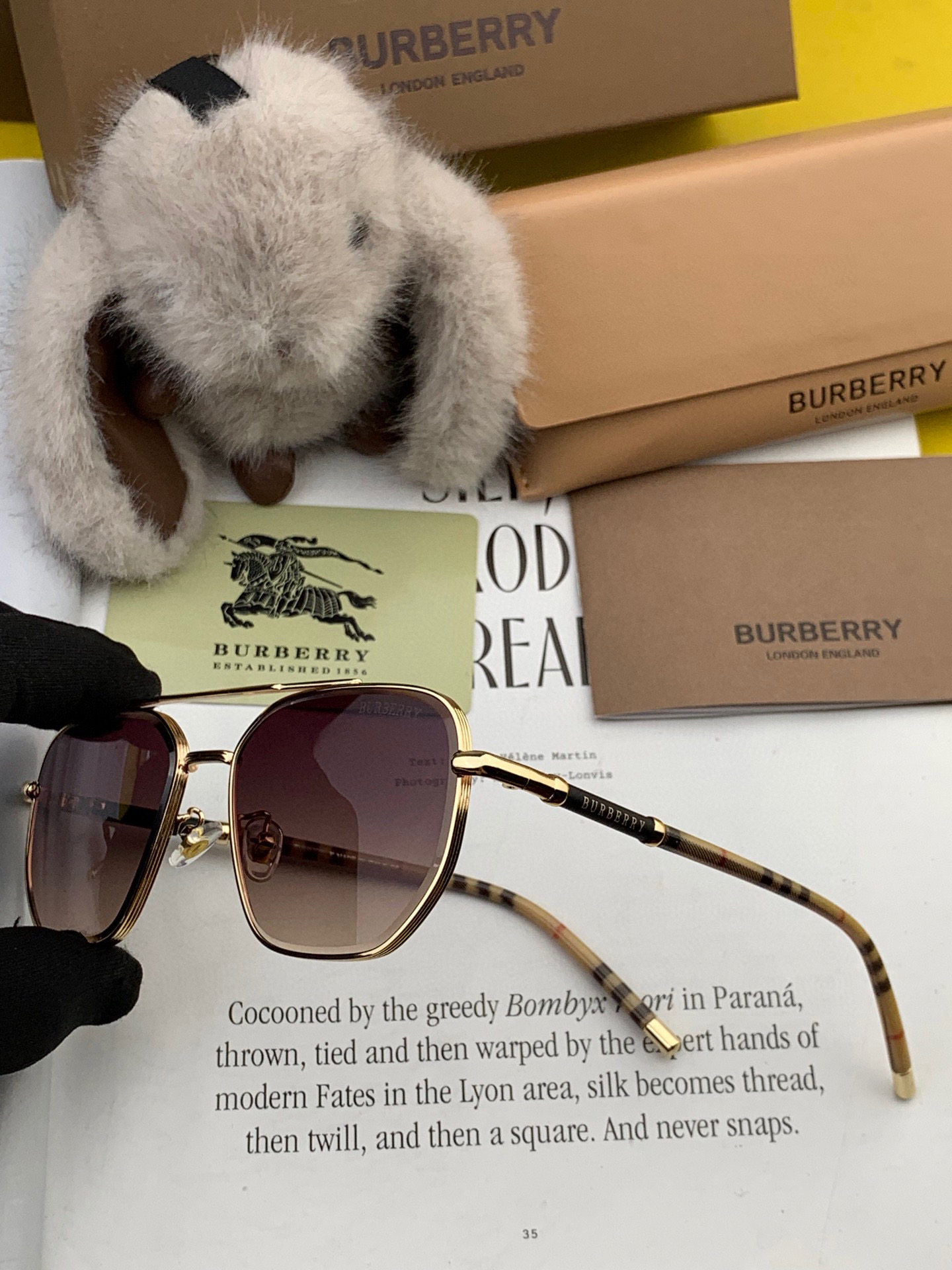   BURBERRY 巴宝莉 男士太阳眼镜 🕶🕶正版蛤蟆 太阳镜💋💋👣👣  高品质 不挑脸 火的狠 🍁🍁
