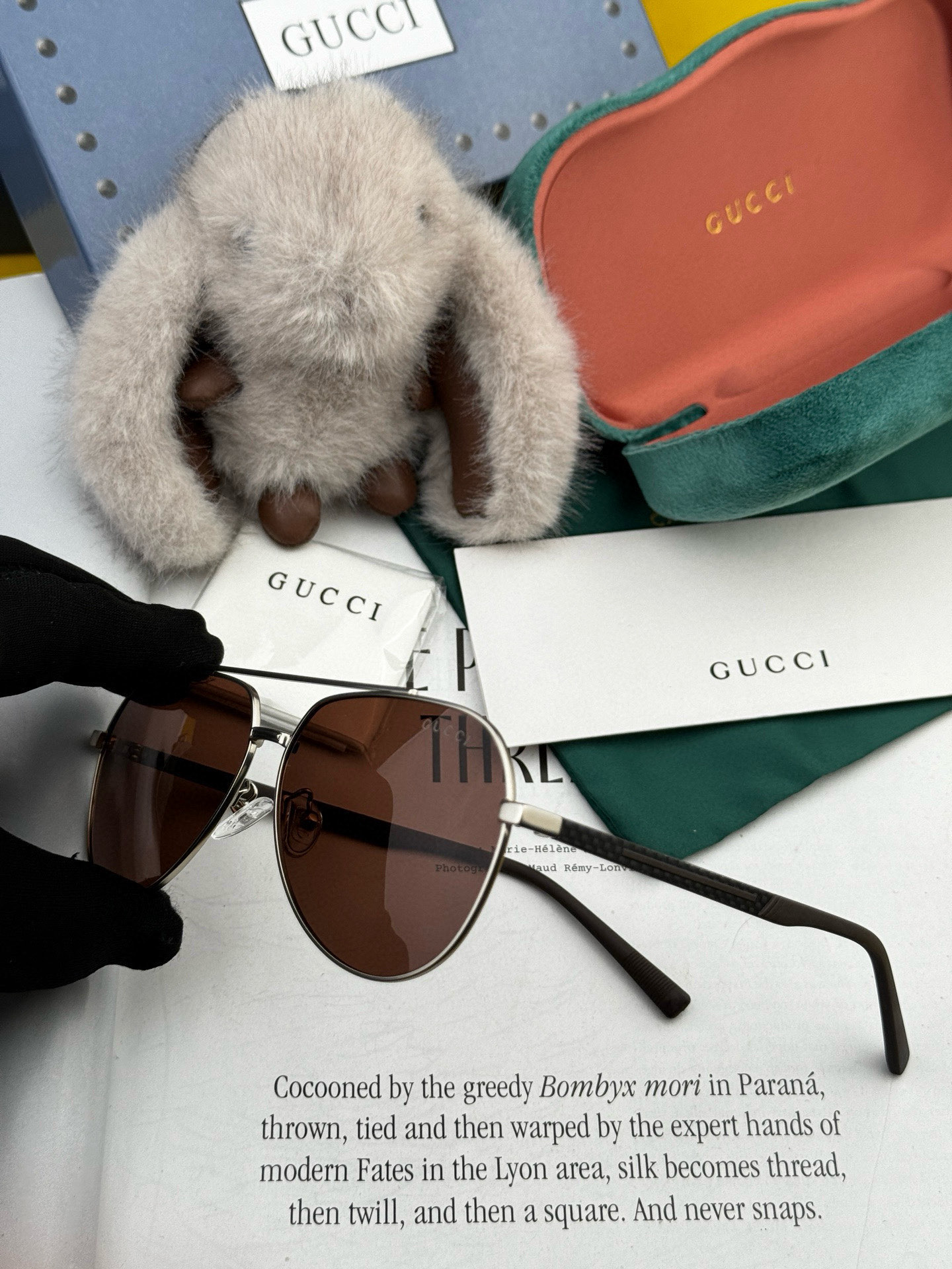   Gucci 。  高品质男女款墨镜   👍 进口宝丽来偏光镜片  。蛤蟆镜 开车钓鱼都可 。百搭显瘦