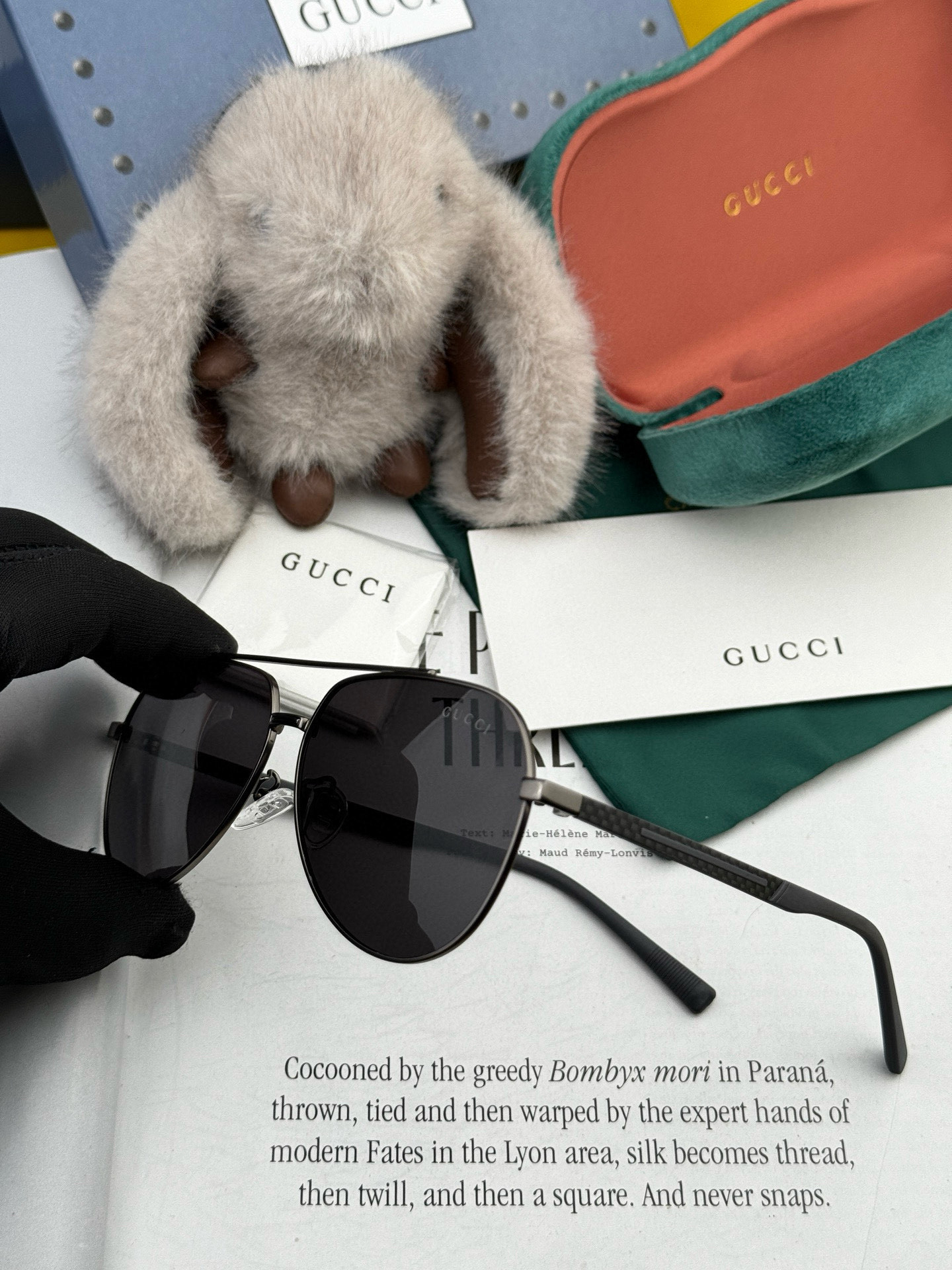   Gucci 。  高品质男女款墨镜   👍 进口宝丽来偏光镜片  。蛤蟆镜 开车钓鱼都可 。百搭显瘦