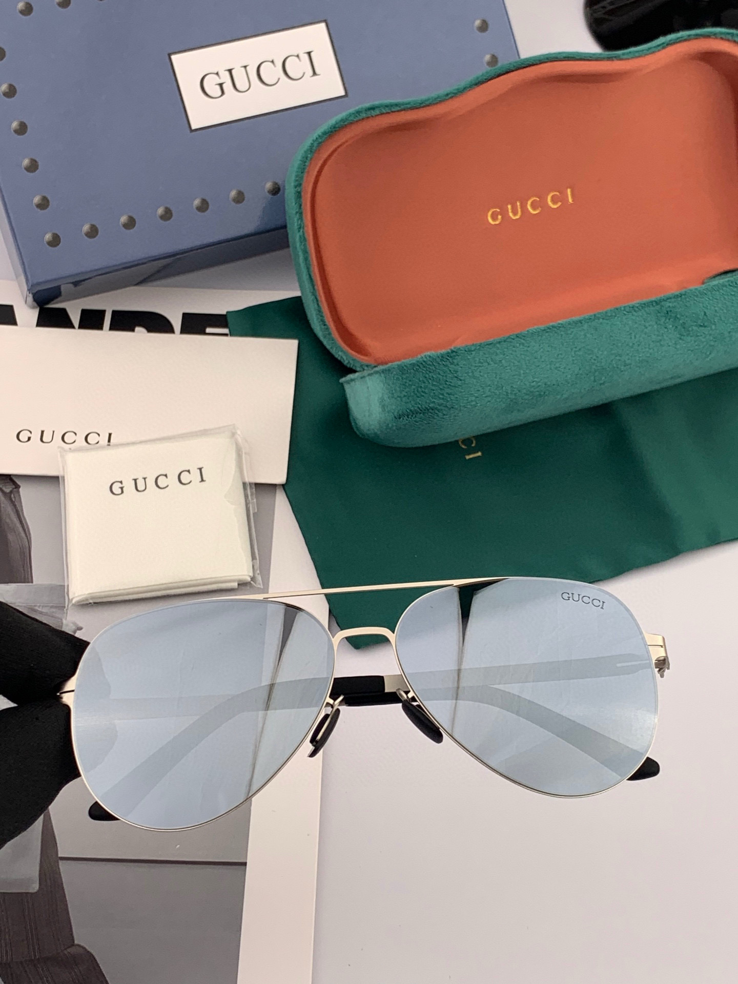 ♦️ GUCCI 2025新款男女情侣款太阳镜多边形墨镜iP电镀永不褪色 超轻超有弹性整幅眼镜无螺丝重要