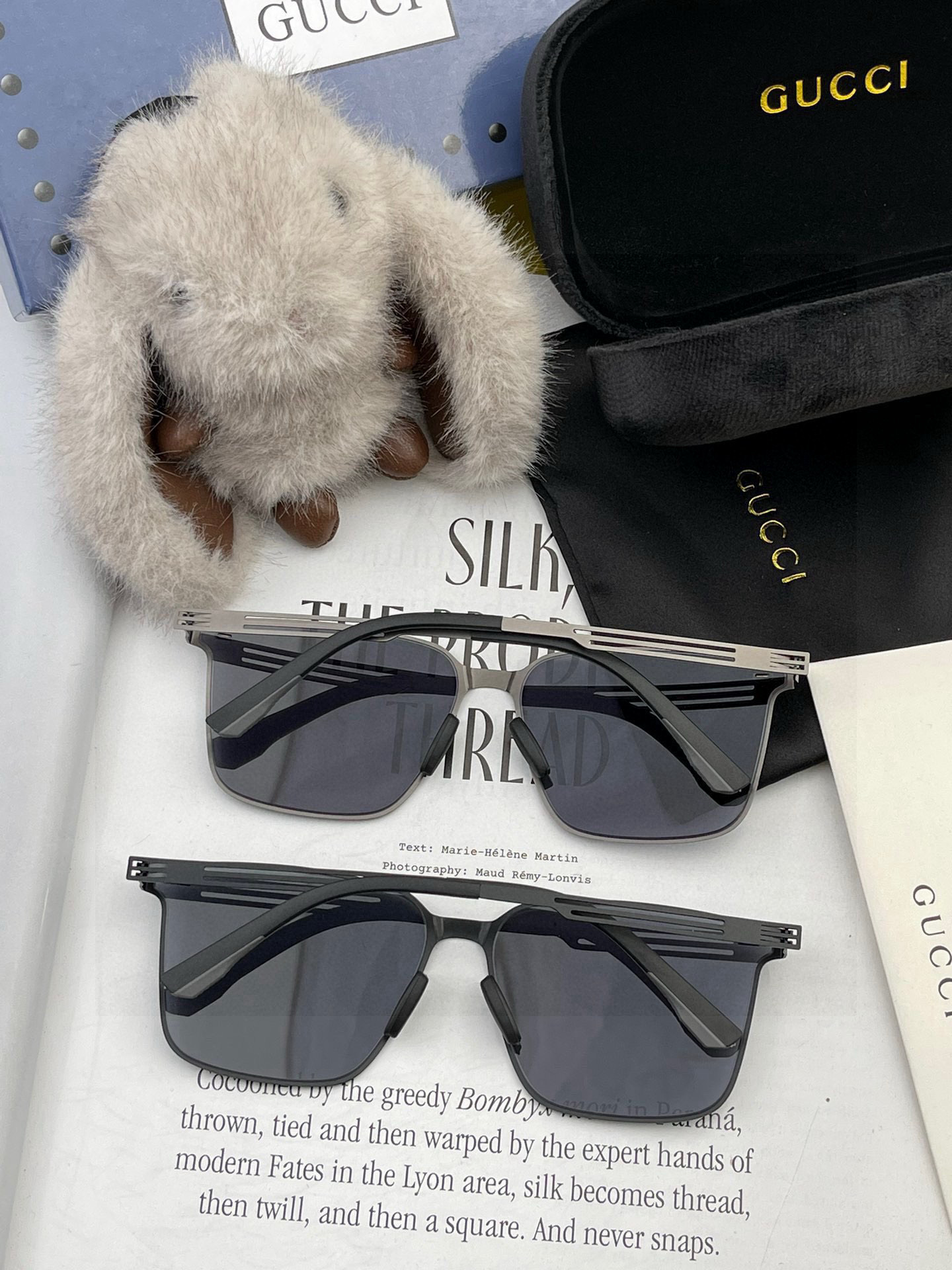        GUCCI 男款炫彩飞行员偏光太阳镜 ❤️材质：高清尼龙加厚卡槽高清偏光镜片 🌹无边框镜架