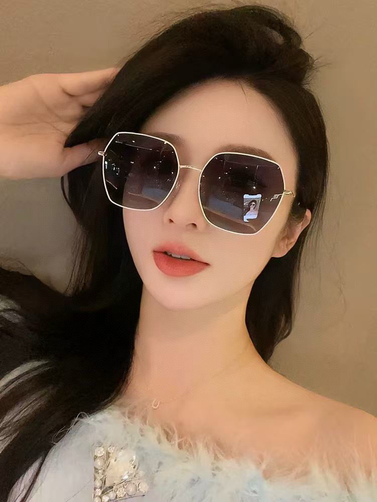  🔺 【GUCCI-偏光太阳镜】2025开春新款 潮流爆款 时尚圆框偏光太阳镜 高品质 佩戴舒适 网红潮