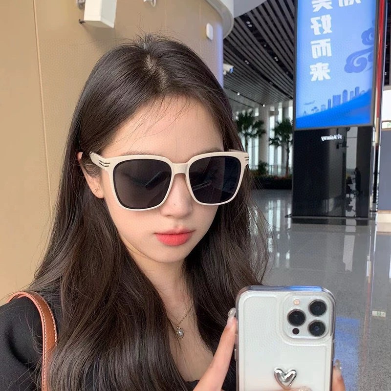  【TR偏光系列】DIOR   经典的方框设计，不挑脸型，无论搭配大衣还是连衣裙都非常显气质尼龙偏光镜片