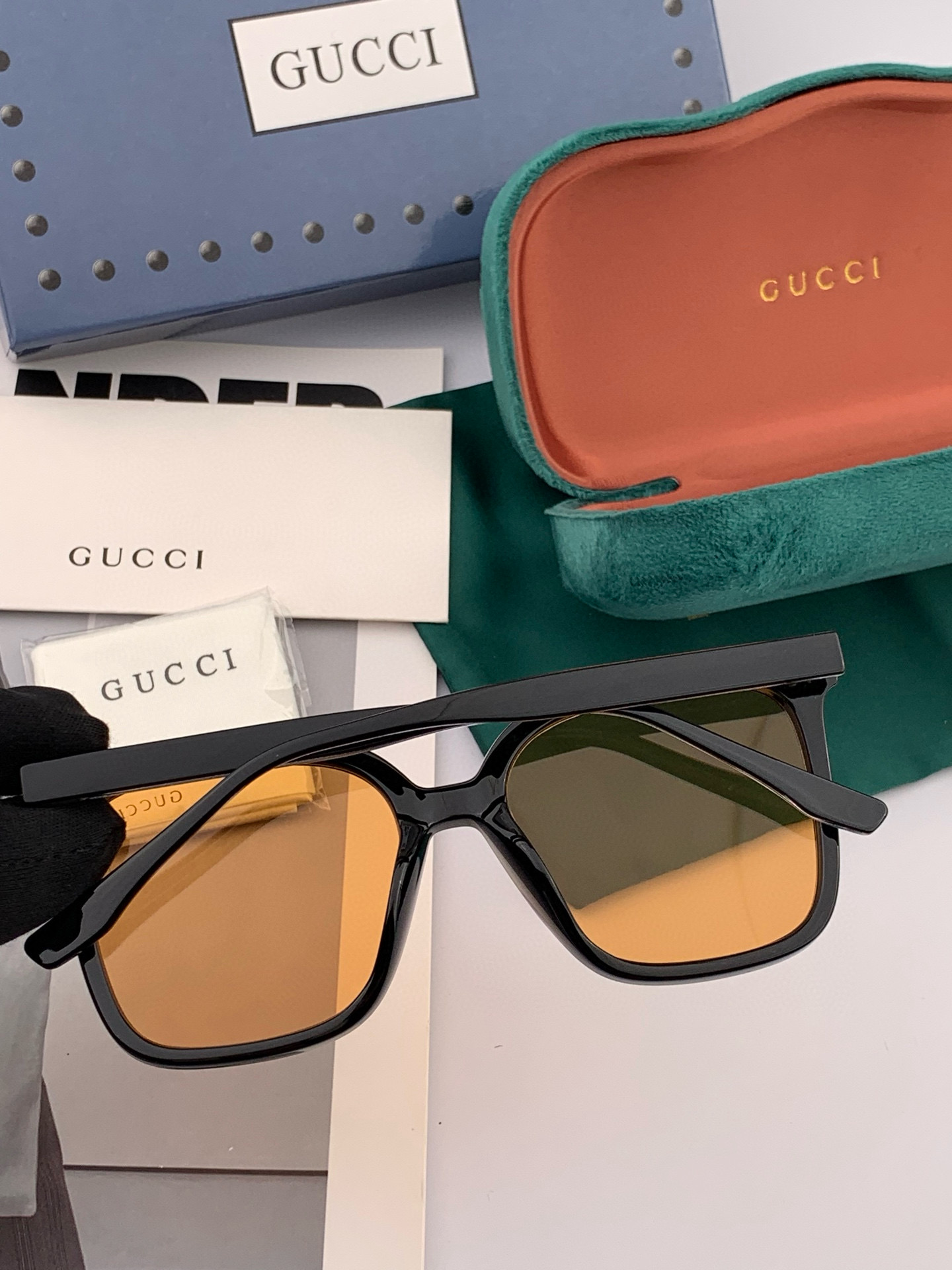  🔺GUCCI🔻古驰 GG方框太阳镜 完美品质 🎓独特设计  适合各种脸型 亮相时装周 超时尚百搭 实物
