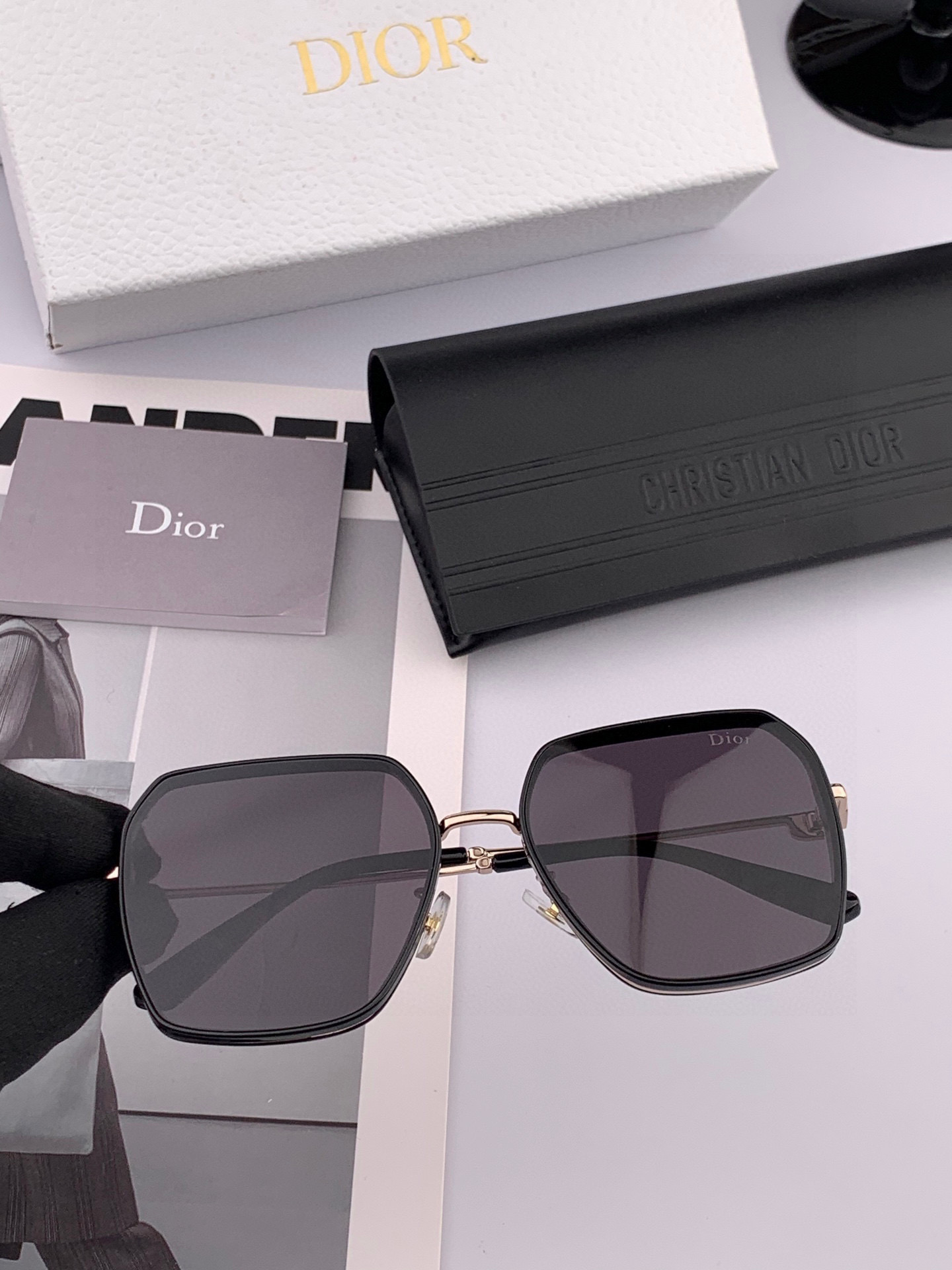  🔺 【DIOR-迪奥】2025开春新款 潮流爆款 时尚尼龙偏光太阳镜 高品质 佩戴舒适 网红潮款墨镜 