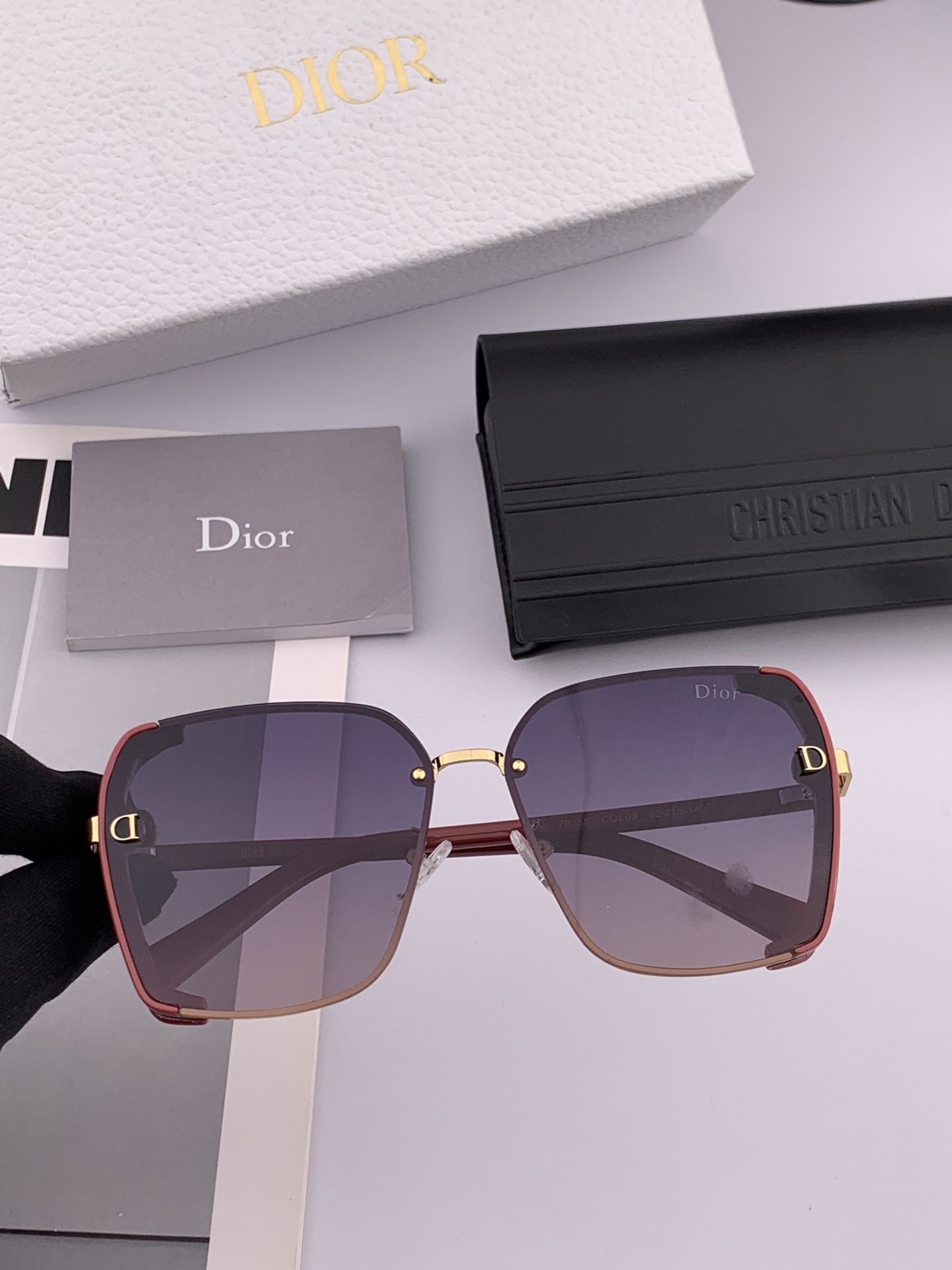  🔺 【DIOR-迪奥偏光太阳镜】2025开春新款 潮流爆款 时尚方框偏光太阳镜 高品质 佩戴舒适 网红