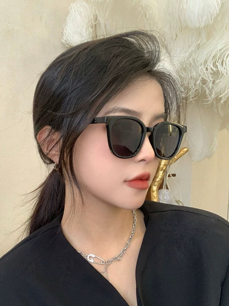 NO:258017,【GUCCI-Polarized Sunglasses】2025 Spring New Model Fashion Hot Fashionable Round Frame Polarized Sunglasses High Quality Comfortable Wear Internet celebrity trendy sunglasses Women's HD Polarized Sunglasses High Quality TR Frame Model G37721 Glasses Sunglasses, Glasses, gucci19860909【GUCCI-偏光太阳镜】2025开春新款 潮流爆款 时尚圆框偏光太阳镜 高品质 佩戴舒适 网红潮款墨镜 女士高清偏光太阳镜 高品质TR镜框 型号G37721眼镜墨镜太阳镜,眼镜,gucci,glasses