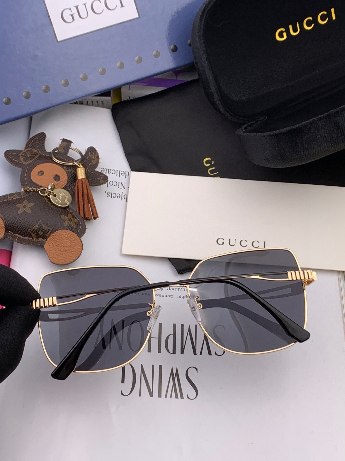   🔺 Gucci 🔻2025官方新款 众多明星同款色‼️‼️新款大框偏光墨镜 🌈🌈宝丽来超清加厚太阳镜
