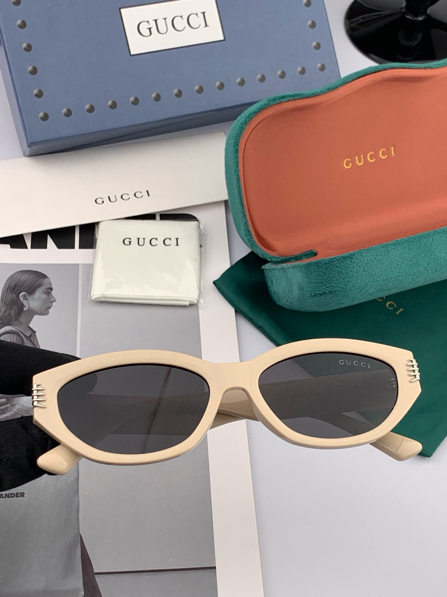  🔺 【GUCCI-偏光太阳镜】2025开春新款 潮流爆款 时尚方框偏光太阳镜 高品质 佩戴舒适 网红潮