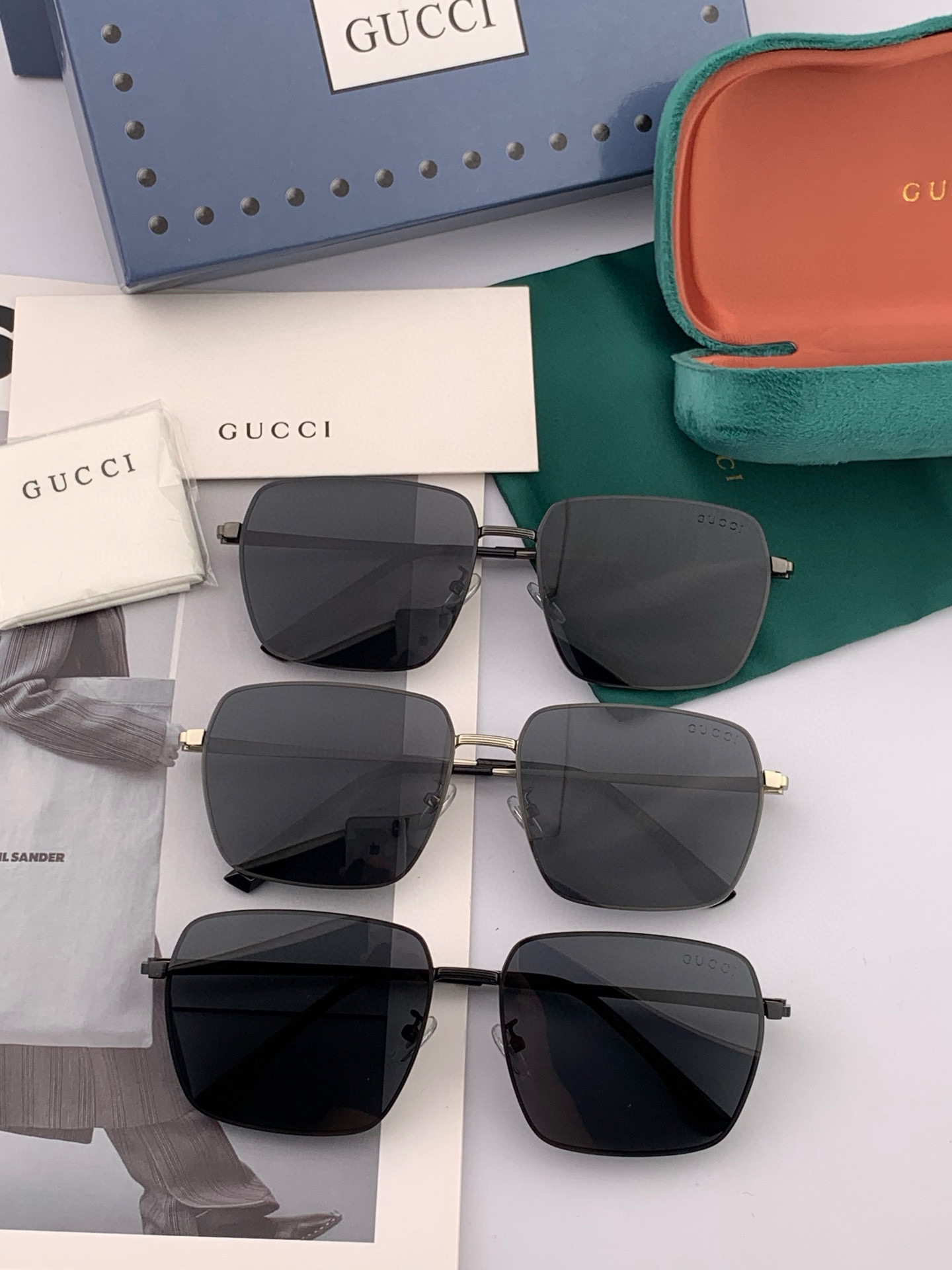        GUCCI 男款炫彩飞行员偏光太阳镜 ❤️材质：高清尼龙加厚卡槽高清偏光镜片 🌹无边框镜架