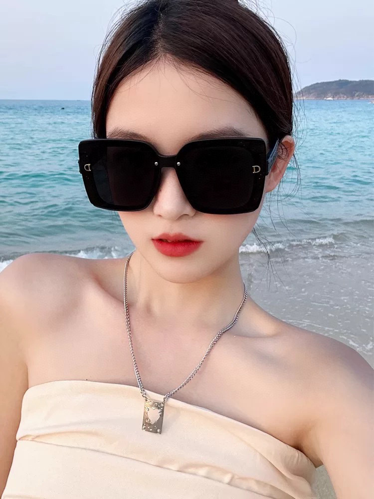 🔺 【DIOR-迪奥】2025开春新款 潮流爆款 时尚方框偏光太阳镜 高品质 佩戴舒适 网红潮款墨镜 型
