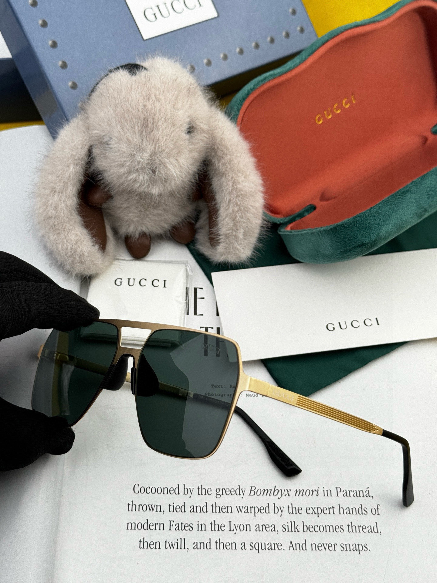         GUCCI 男款炫彩飞行员偏光太阳镜 ❤️材质：高清尼龙加厚卡槽高清偏光镜片 🌹无边框镜